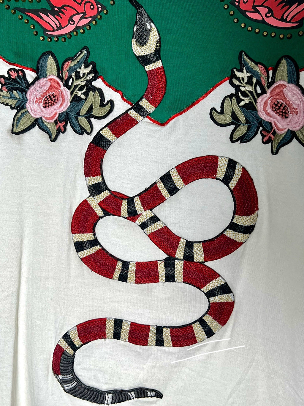 GUCCI GREEN GRAPHIC PRINT KING SNAKE EMBROIDERED T-SHIRT