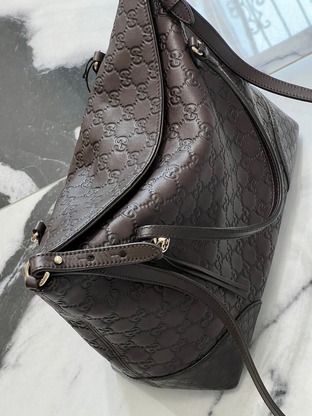 GUCCI GUCCISSIMA LEATHER BREE SATCHEL