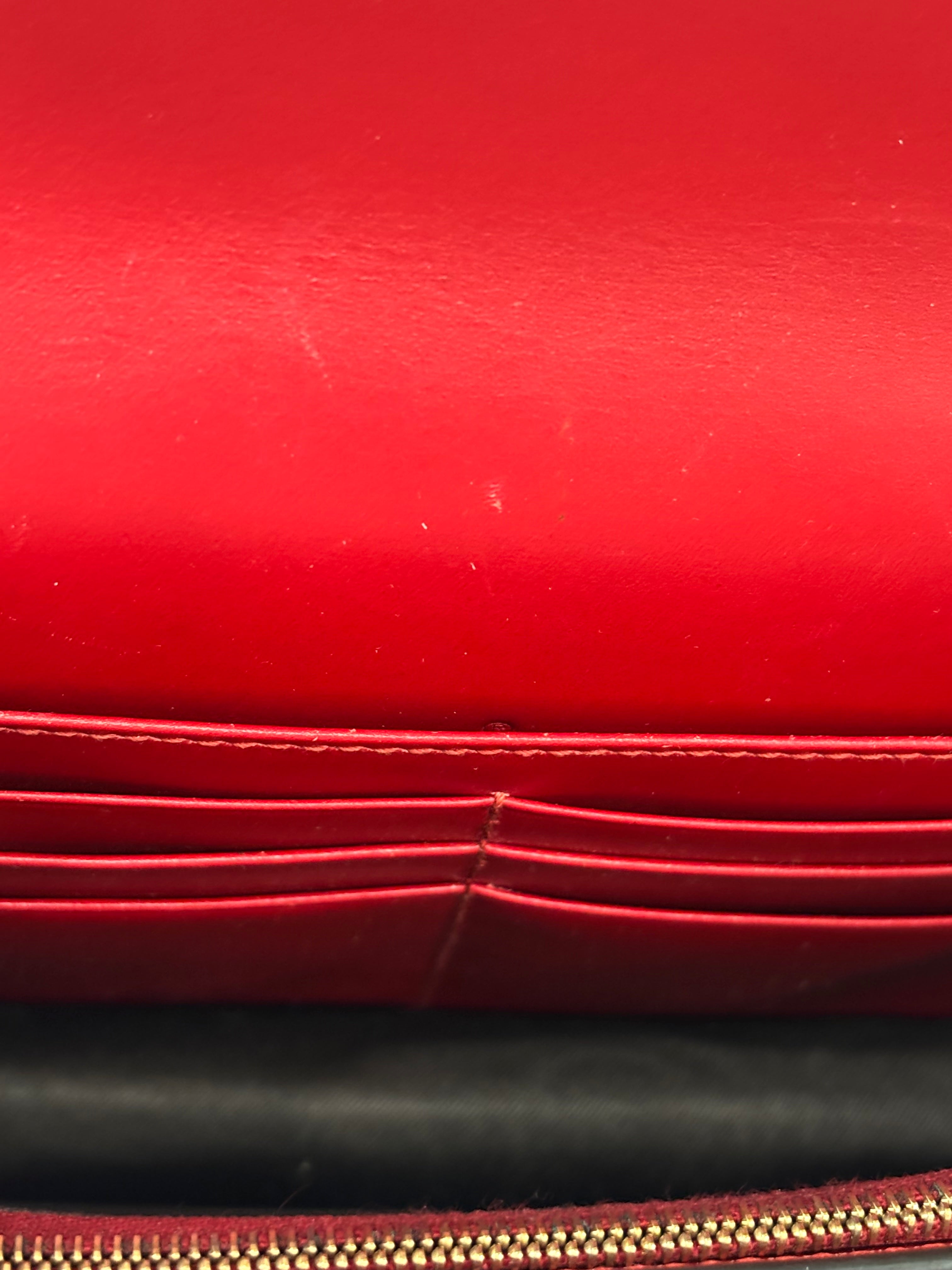 GUCCI GUCCISSIMA LEATHER SIGNATURE BOW WALLET ON CHAIN