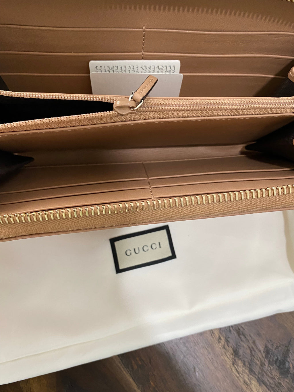GUCCI GUCCISSIMA ZIP WALLET