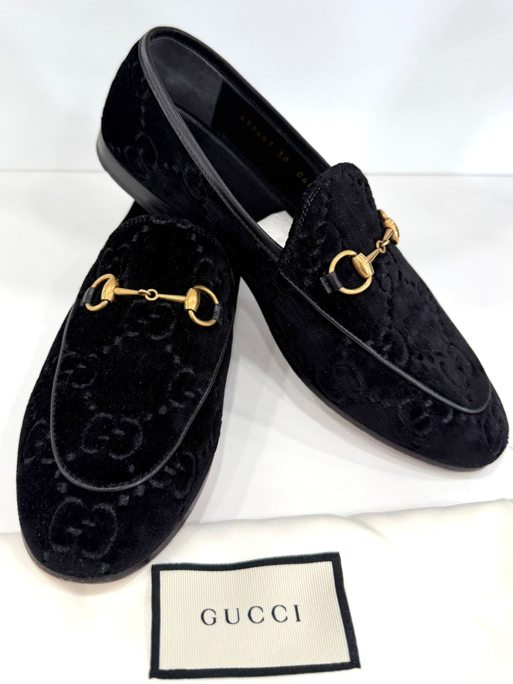 GUCCI GG MONOGRAM HORSEBIT JORDAAN VELVET LOAFERS