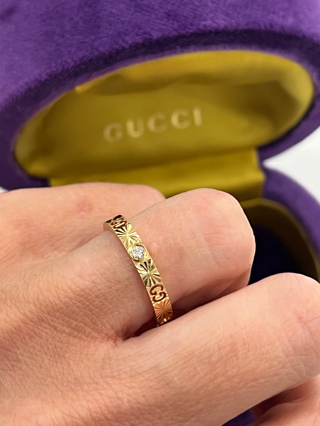 GUCCI ICON 18K GOLD DIAMOND HEART RING