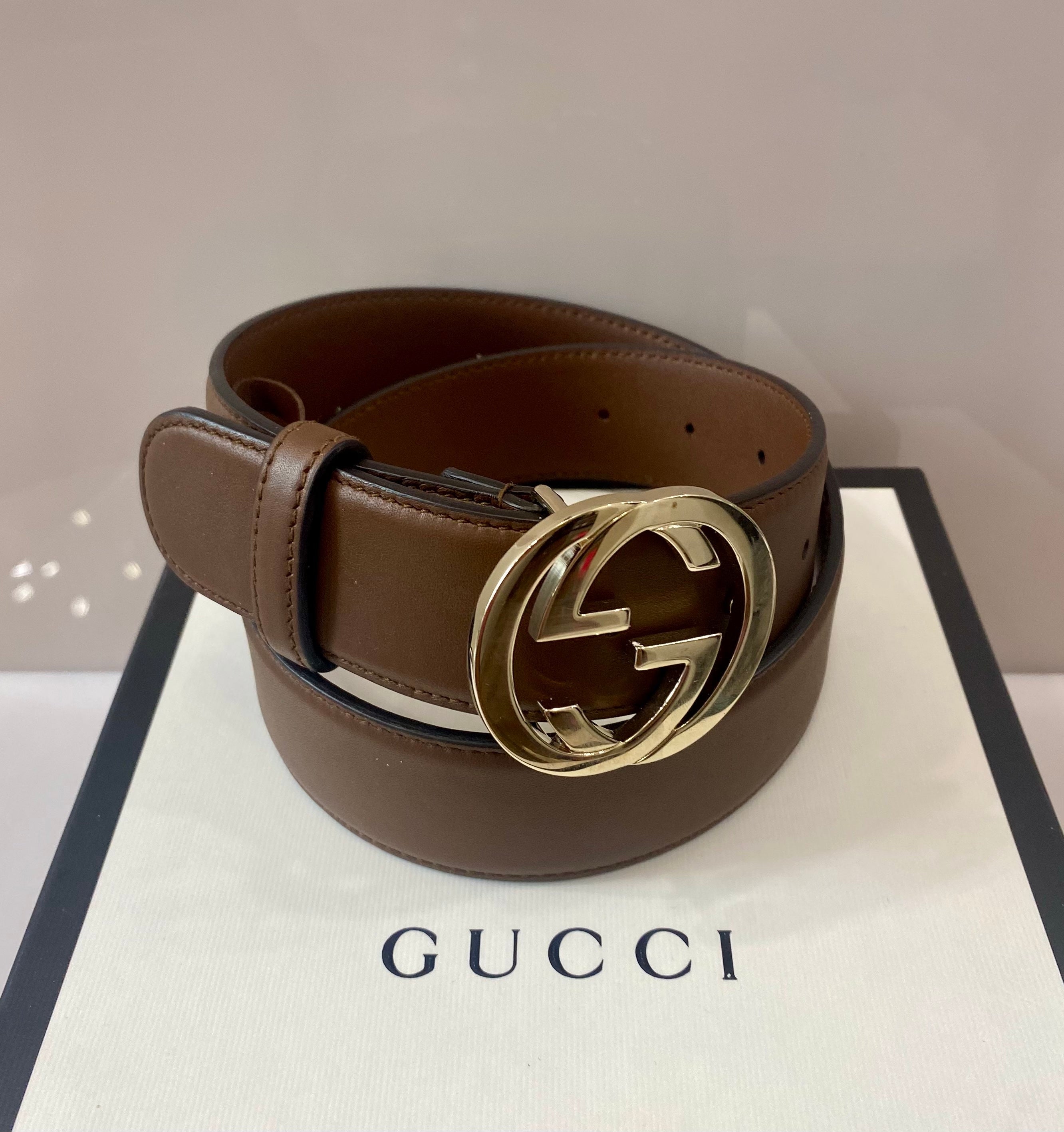 GUCCI INTERLOCKING G BUCKLE LEATHER BELT