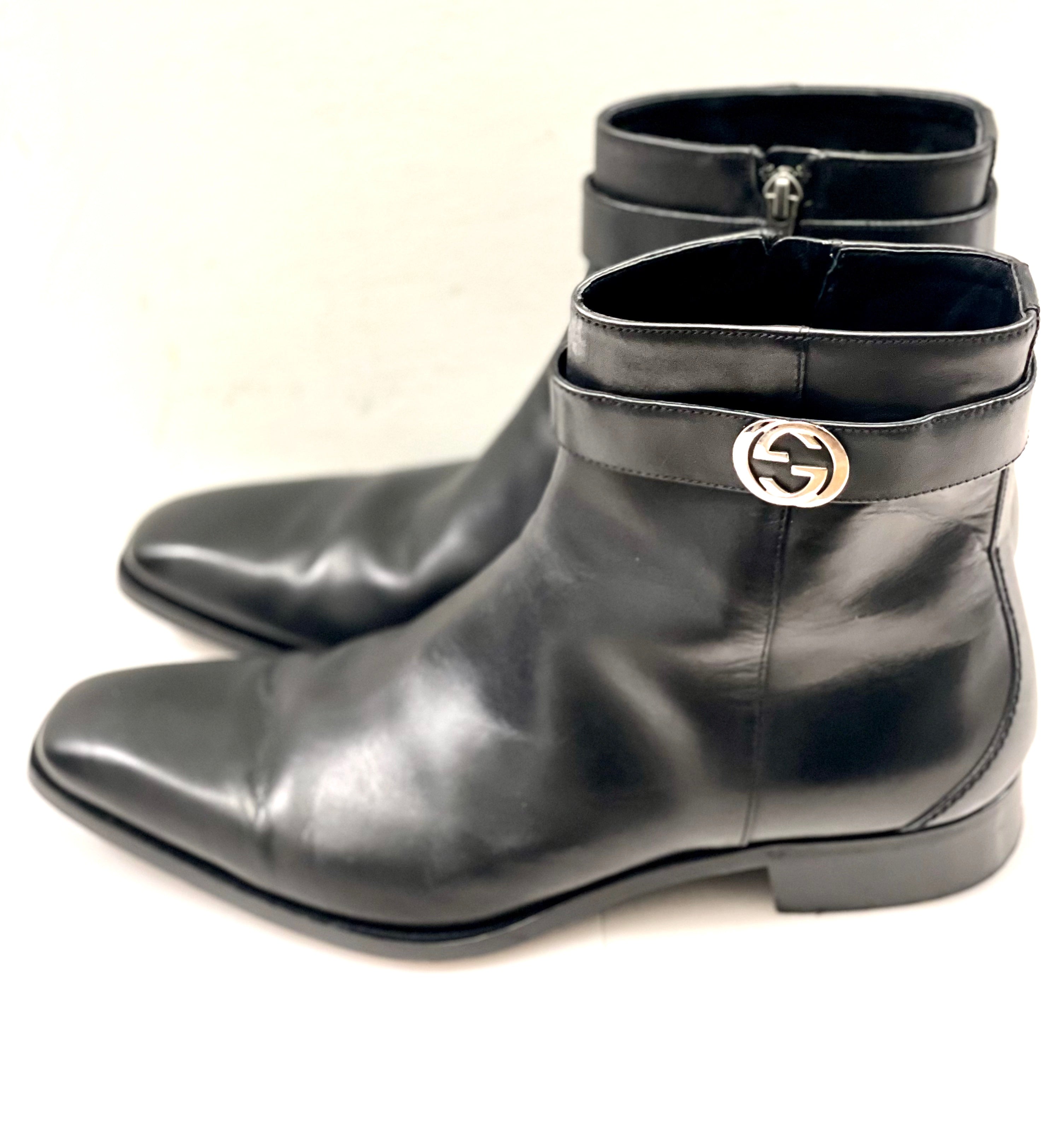 GUCCI INTERLOCKING GG LEATHER ANKLE BOOTS