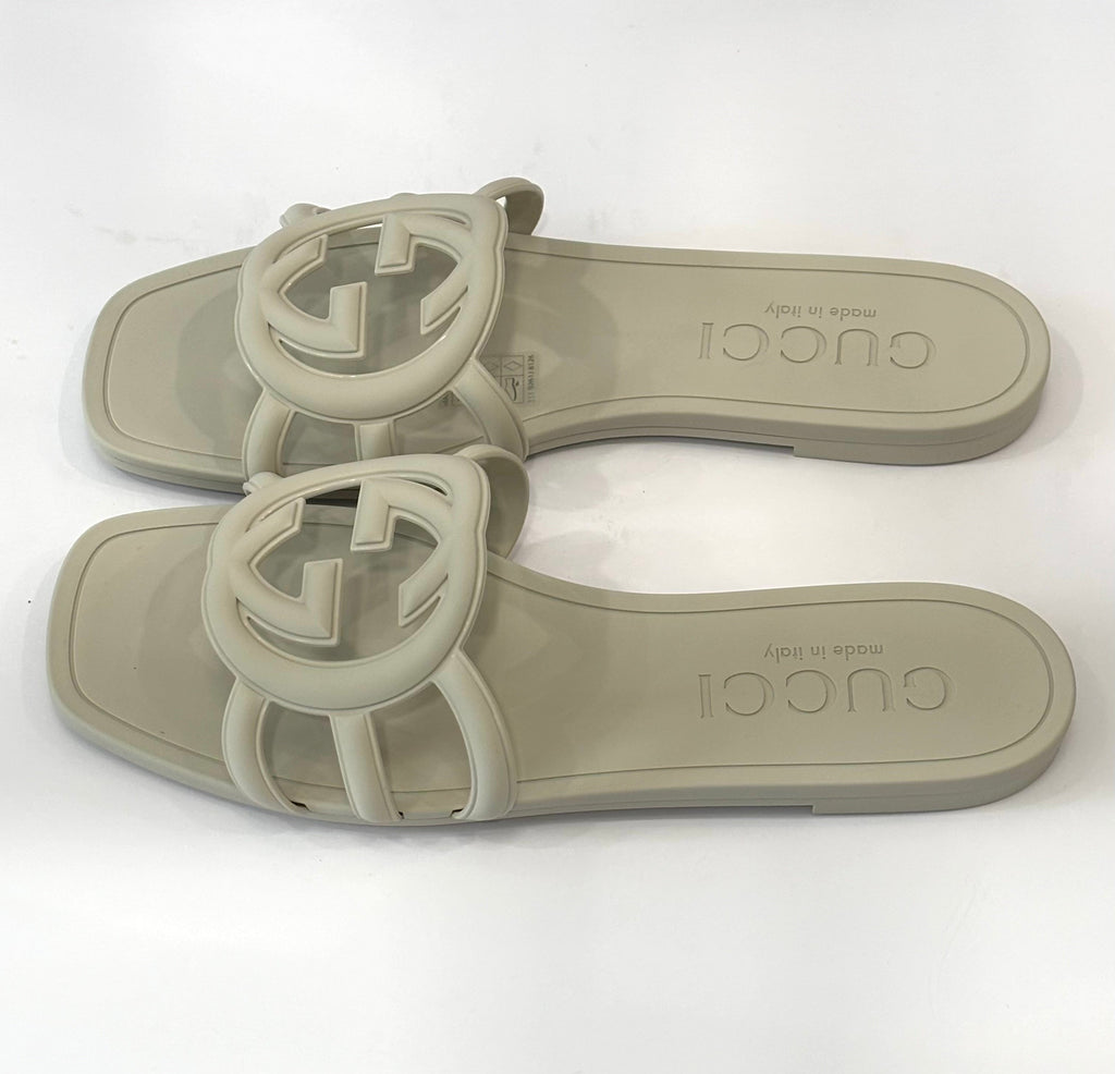 GUCCI INTERLOCKING G RUBBER SLIDE SANDALS