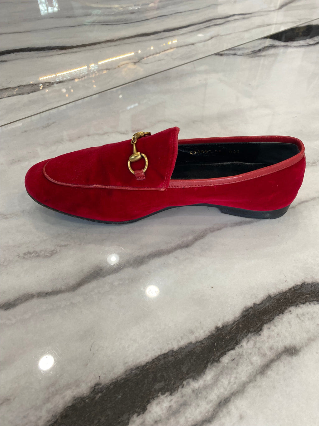 GUCCI JORDAAN HORSEBIT VELVET LOAFERS