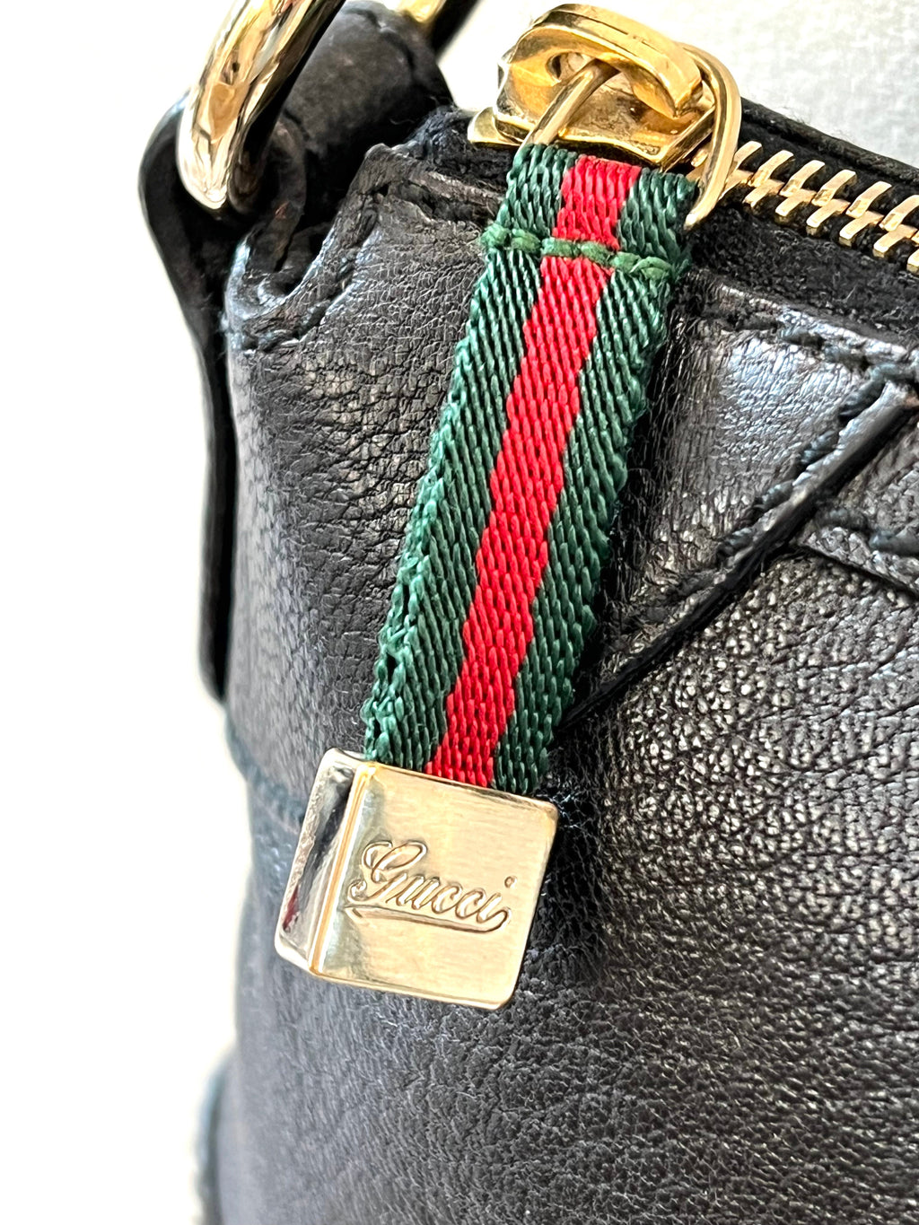 GUCCI CAPRI CHAIN SHOULDER BAG
