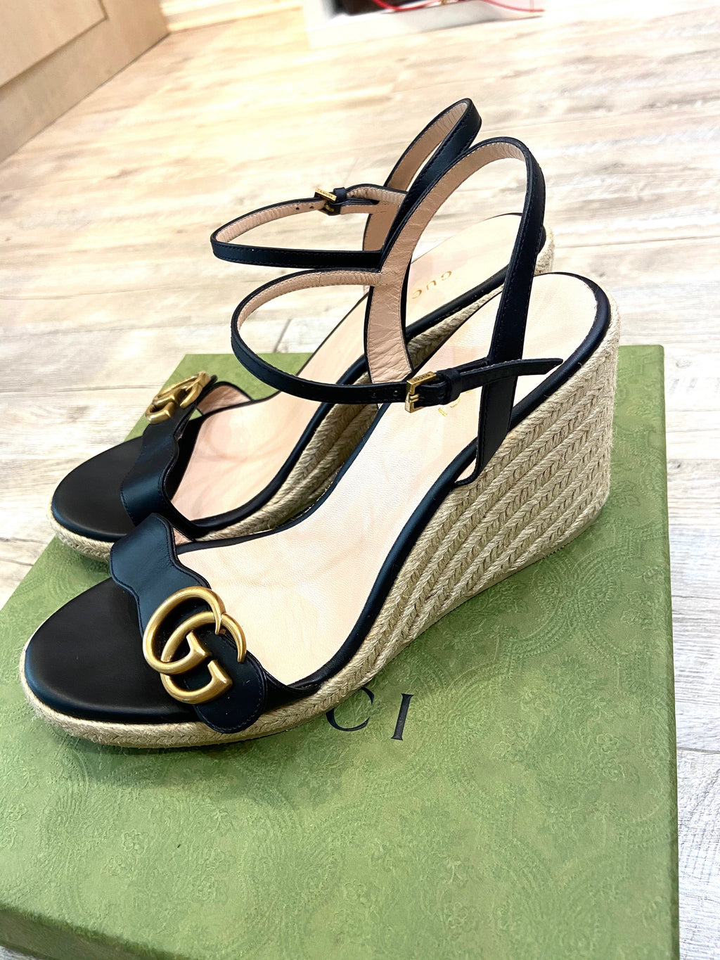 GUCCI LEATHER WEDGE ESPADRILLE SANDALS
