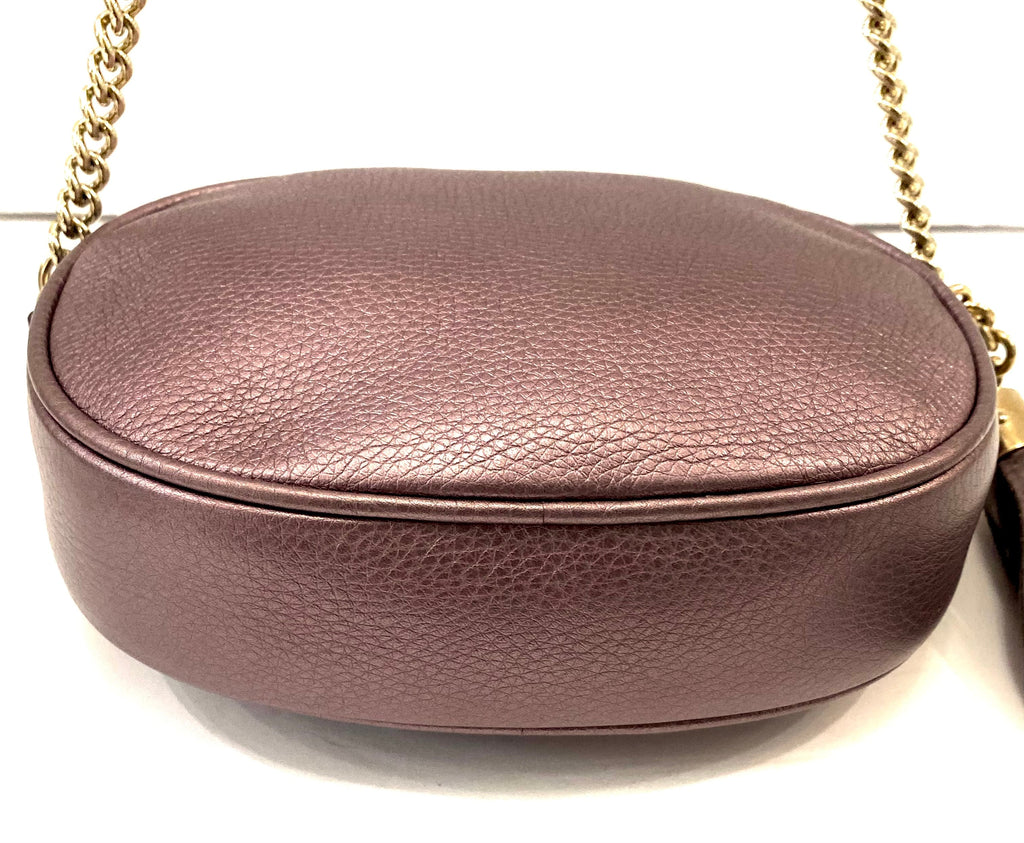 GUCCI METALLIC PEBBLED CALFSKIN MINI SOHO CHAIN BAG