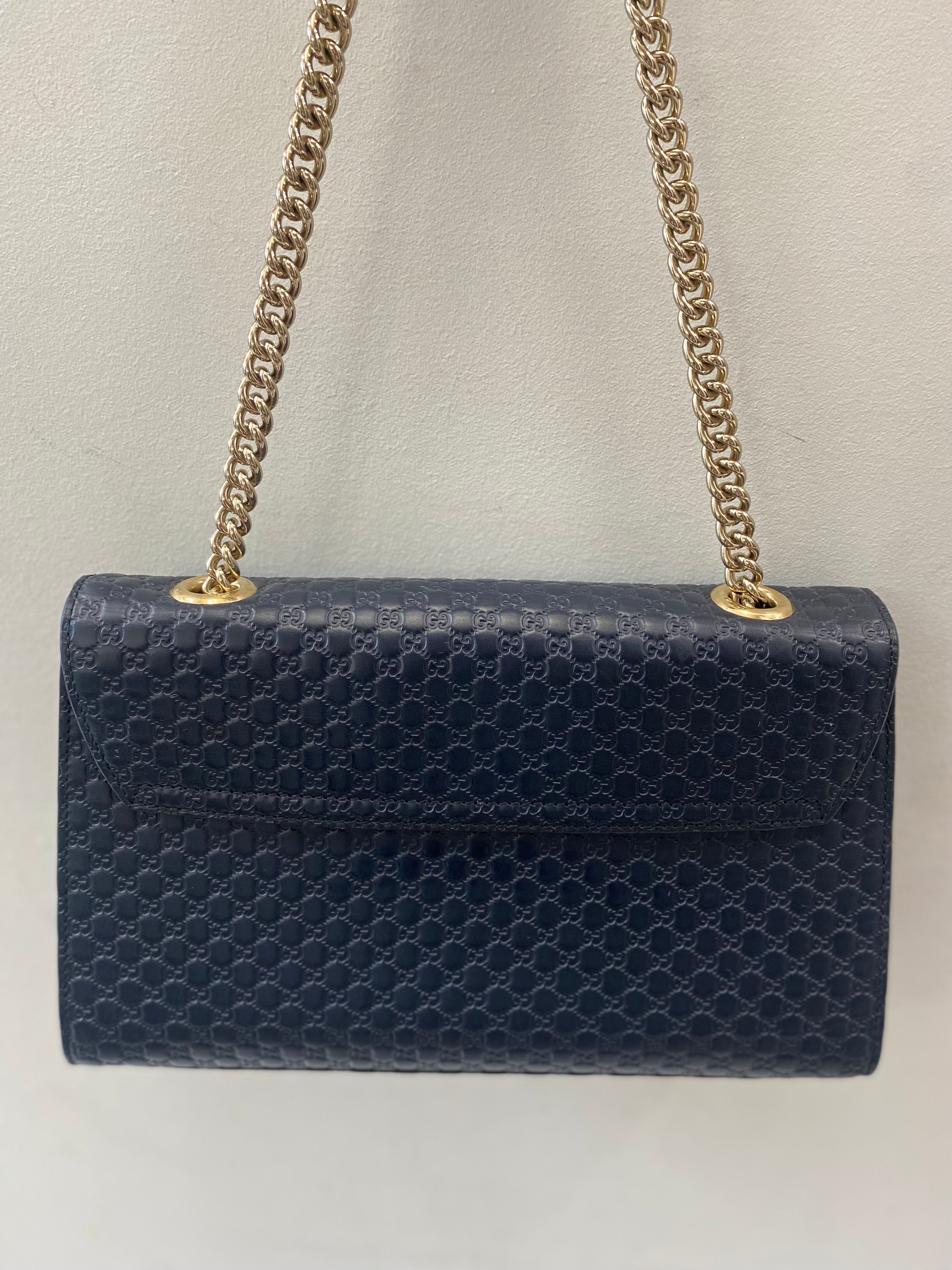GUCCI MICROGUCCISSIMA LEATHER MEDIUM CHAIN SHOULDER BAG