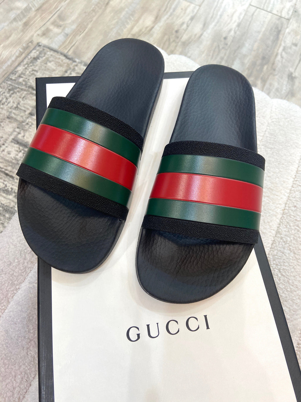 GUCCI PURSUIT TREK WEB RUBBER SLIDES
