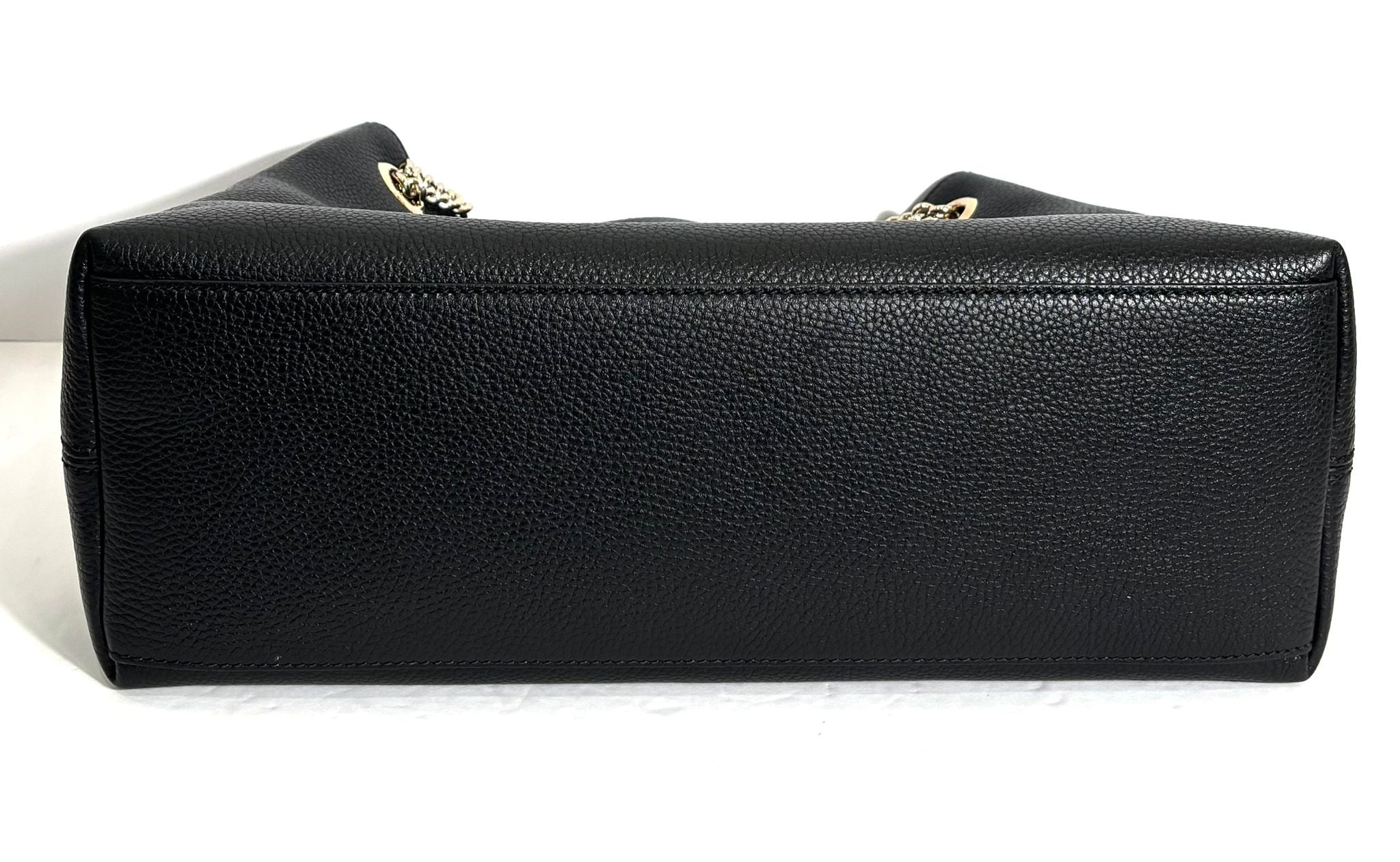 GUCCI PEBBLED CALFSKIN LEATHER MEDIUM SOHO CHAIN BAG
