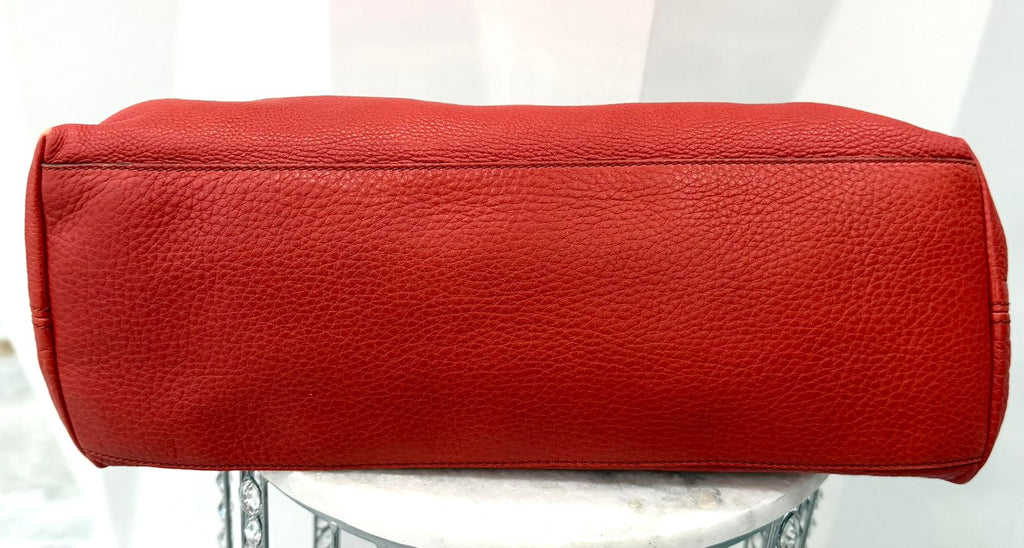 GUCCI PEBBLED CALFSKIN MEDIUM SOHO CHAIN TOTE BAG