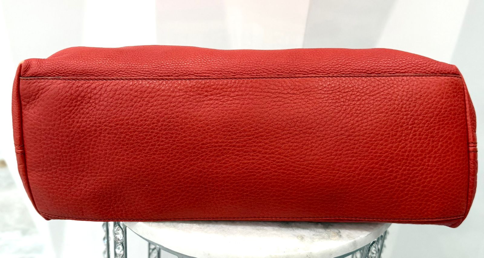 GUCCI PEBBLED CALFSKIN MEDIUM SOHO CHAIN TOTE BAG