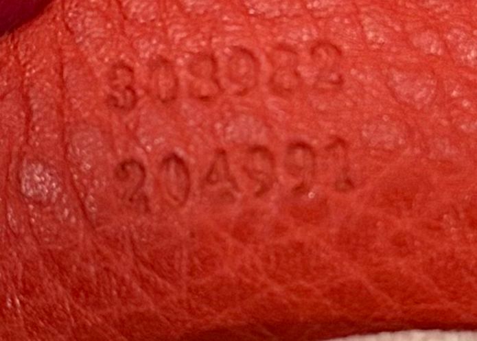 GUCCI PEBBLED CALFSKIN MEDIUM SOHO CHAIN TOTE BAG