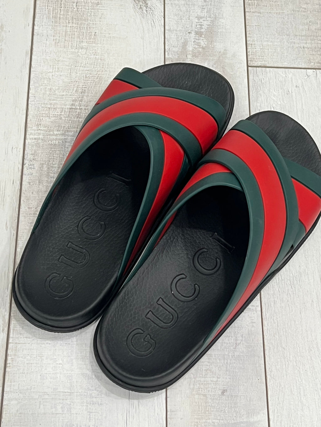 GUCCI RUBBER WEB CRISS CROSS SLIDE SANDALS