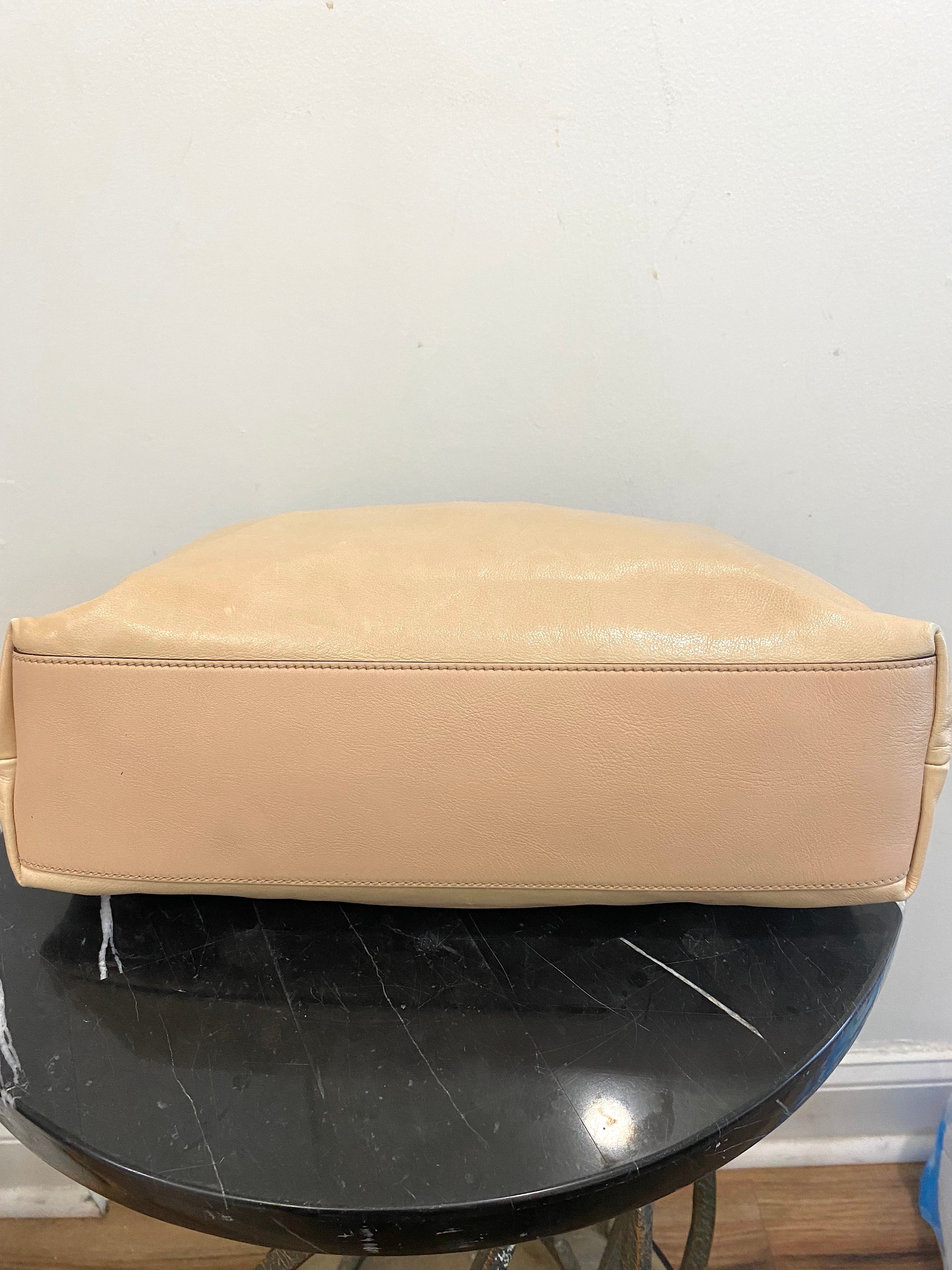 GUCCI SABRINA RUFFLE LEATHER HOBO BAG
