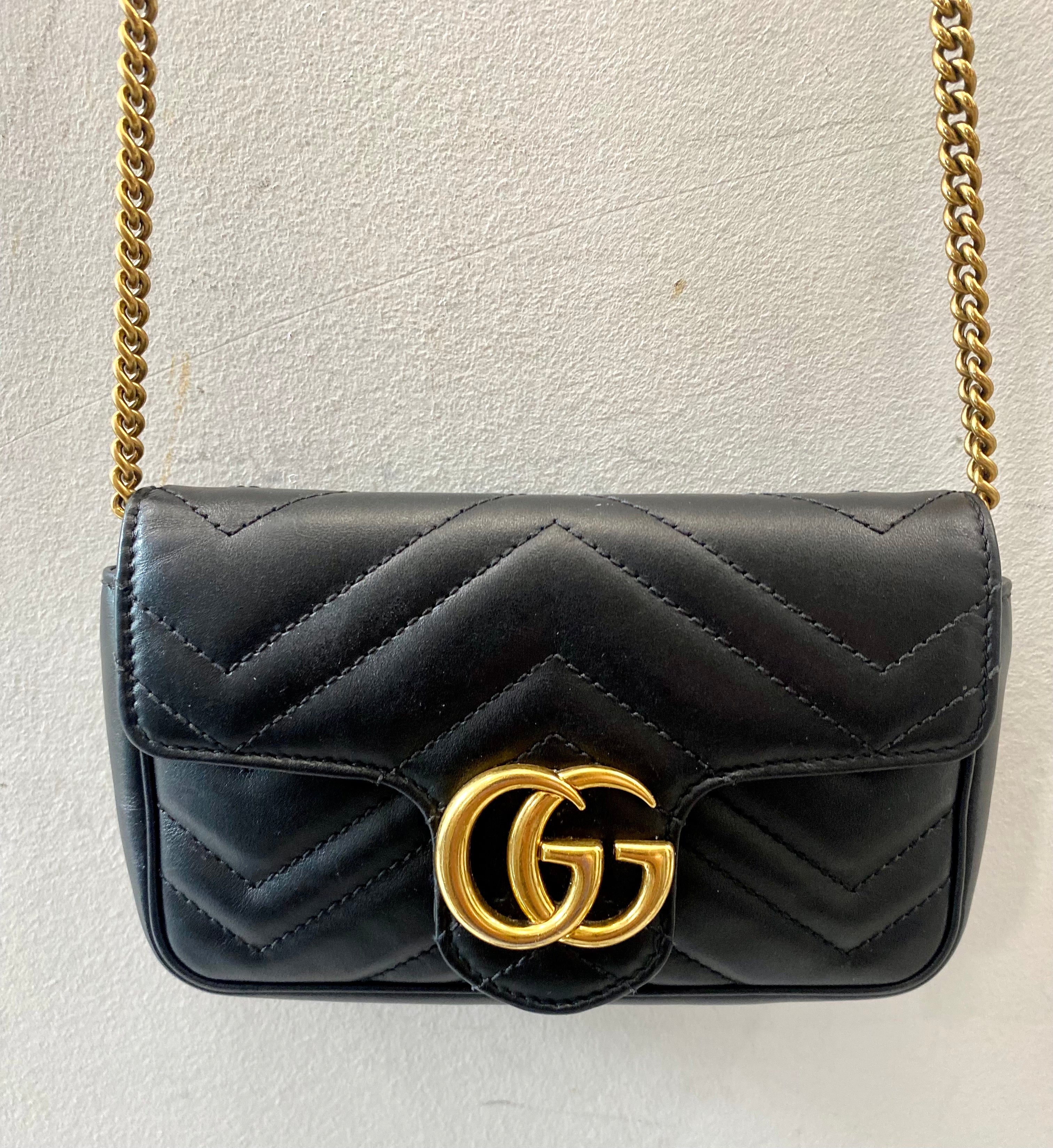 GUCCI GG MARMONT SUPER MINI LEATHER BAG