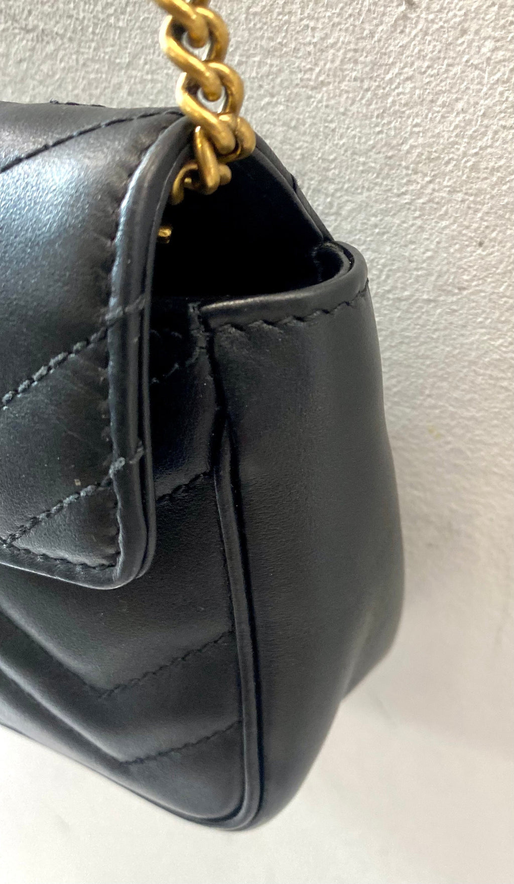 GUCCI GG MARMONT SUPER MINI LEATHER BAG