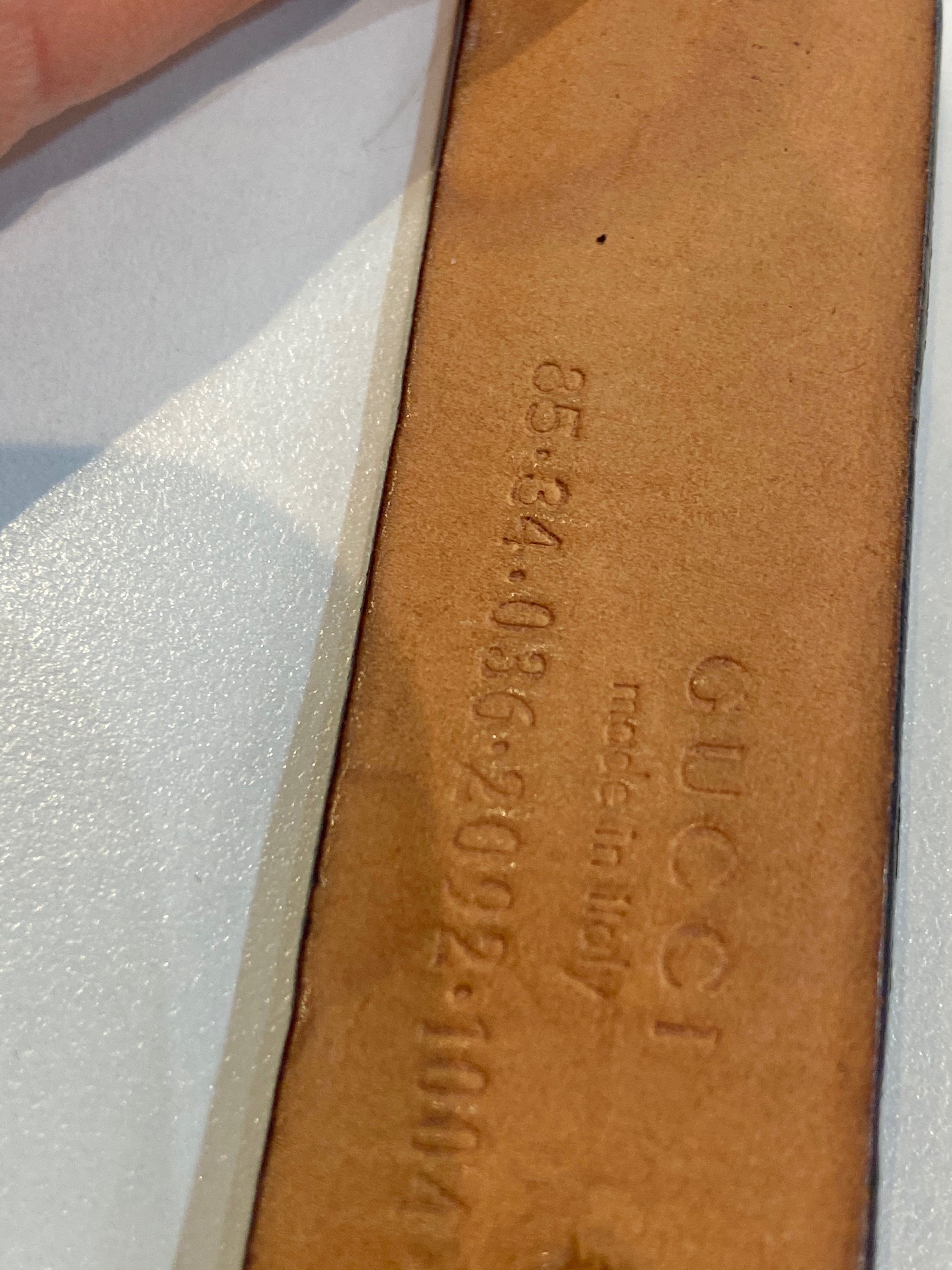 GUCCI VINTAGE G BUCKLE LEATHER BELT