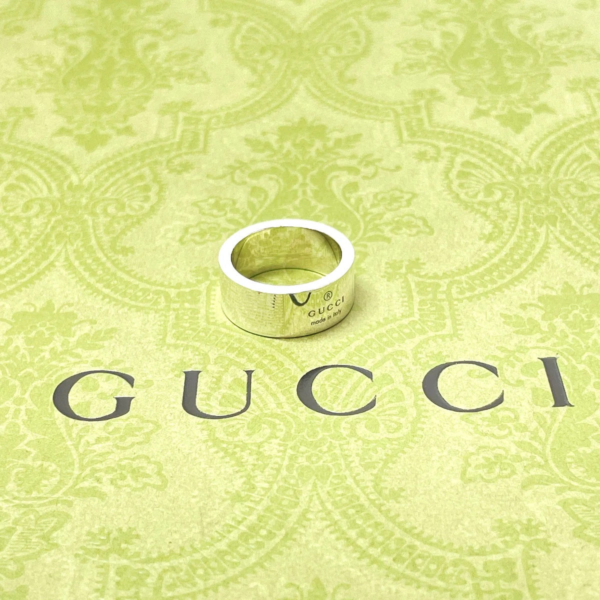 GUCCI STERLING SILVER GUCCI TRADEMARK WIDE BAND RING