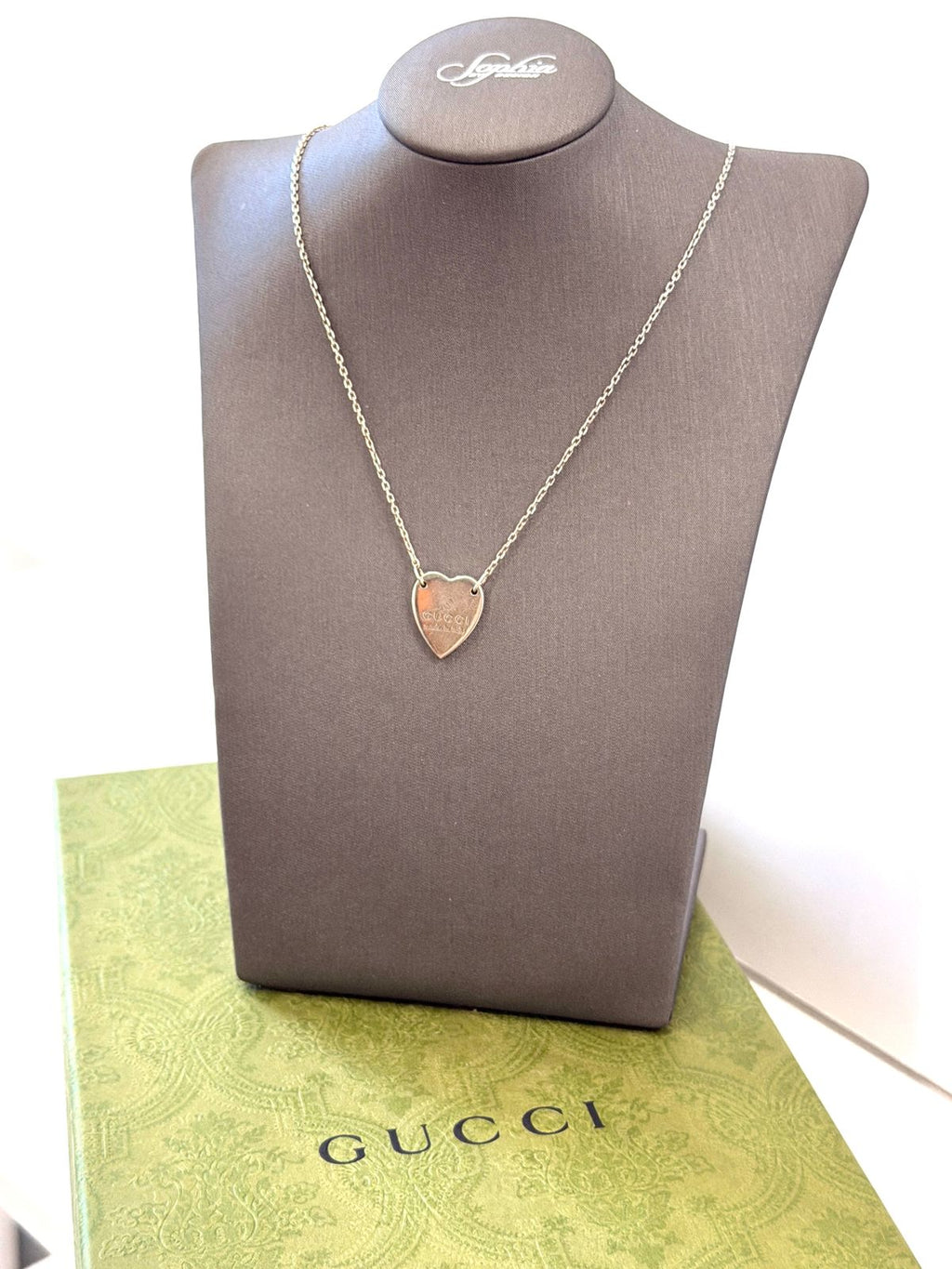 GUCCI 925 STERLING SILVER TRADEMARK HEART NECKLACE