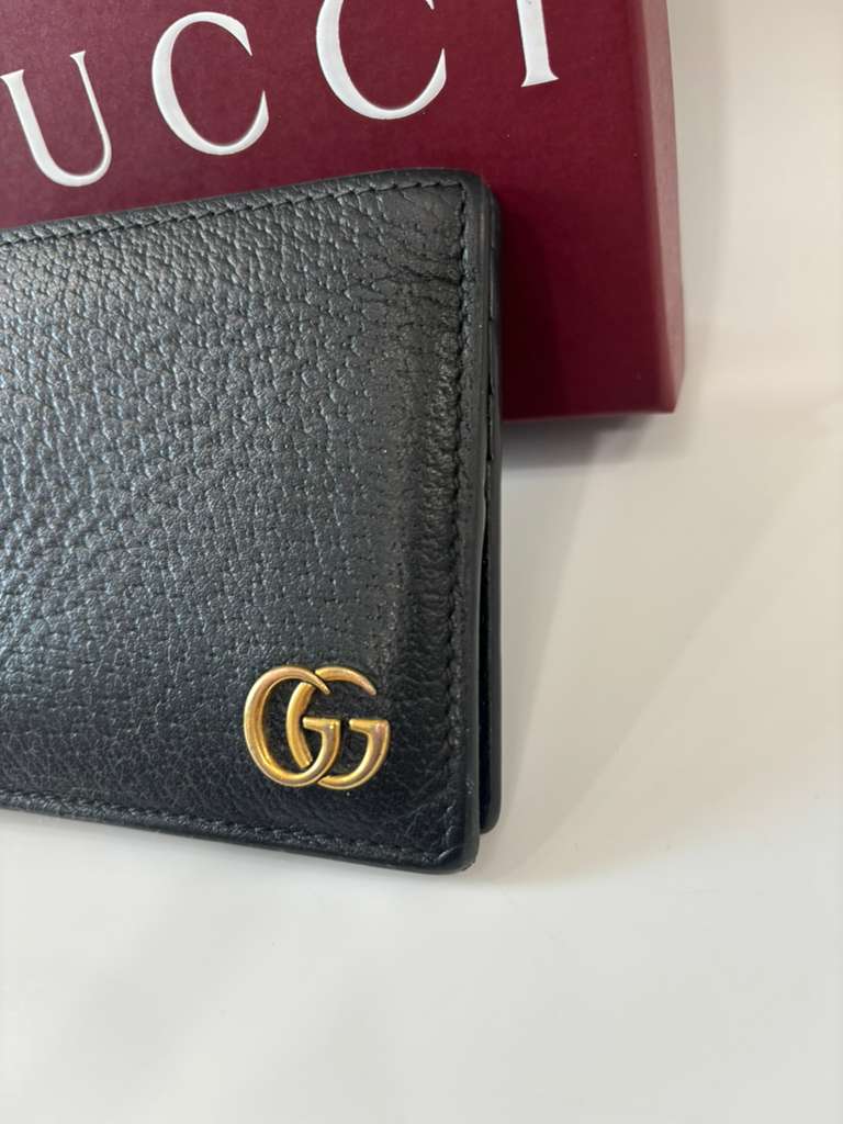 GUCCI GG CALFSKIN LEATHER BI-FOLD WALLET