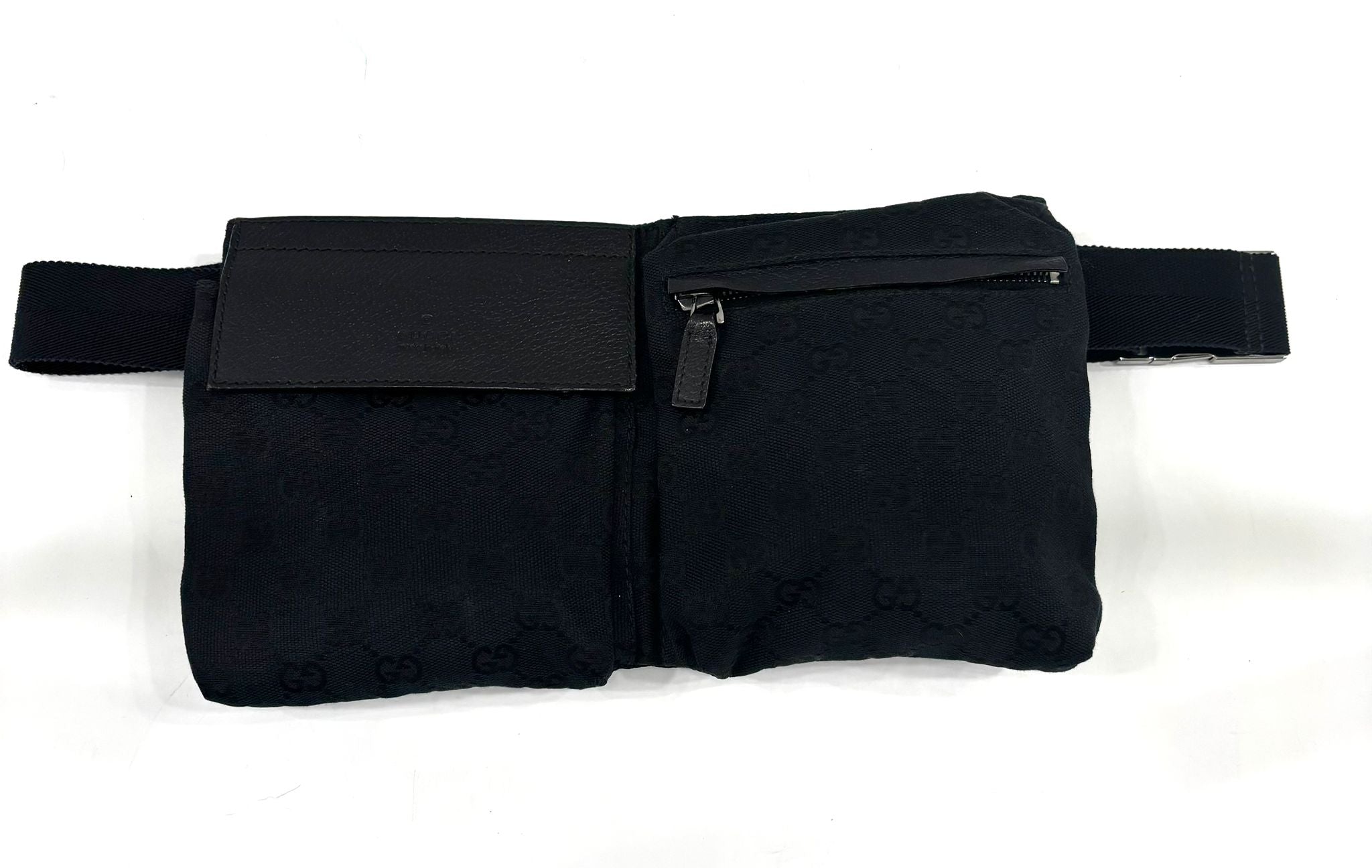 GUCCI GG SUPREME DOUBLE POCKET BELT BAG