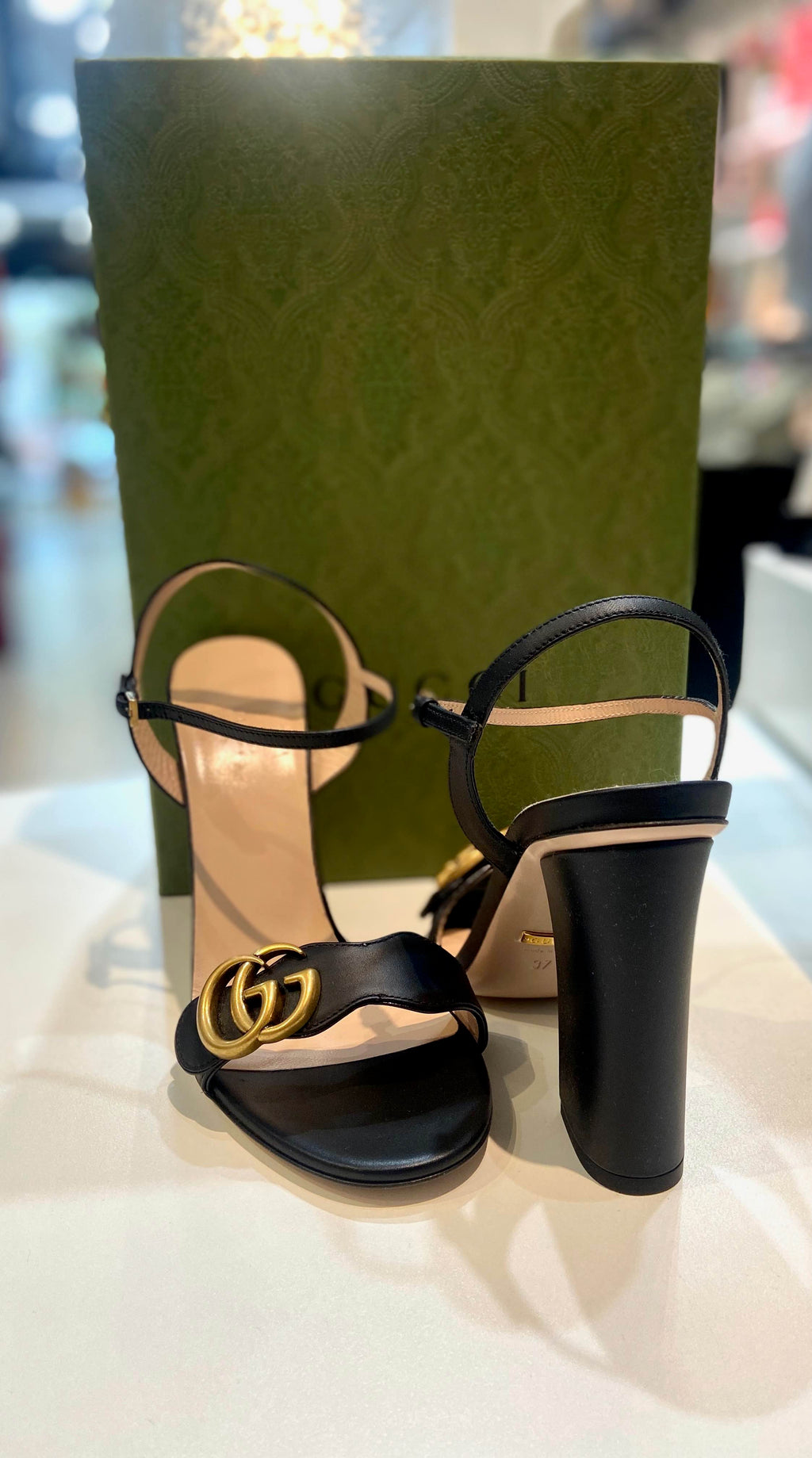 GUCCI GG LEATHER BLOCK HEEL SANDALS