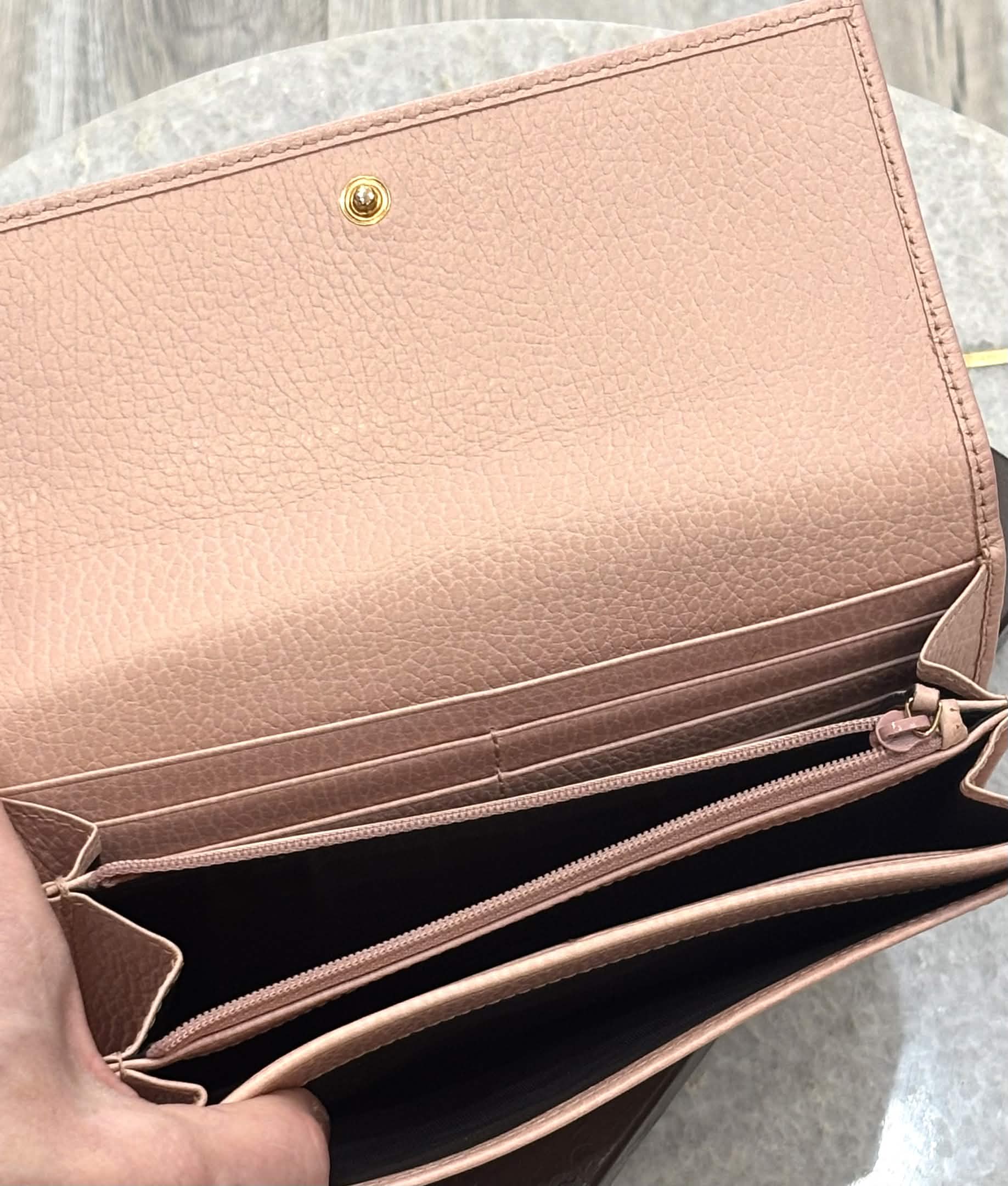 GUCCI GG MARMONT CALFSKIN LEATHER CONTINENTAL WALLET