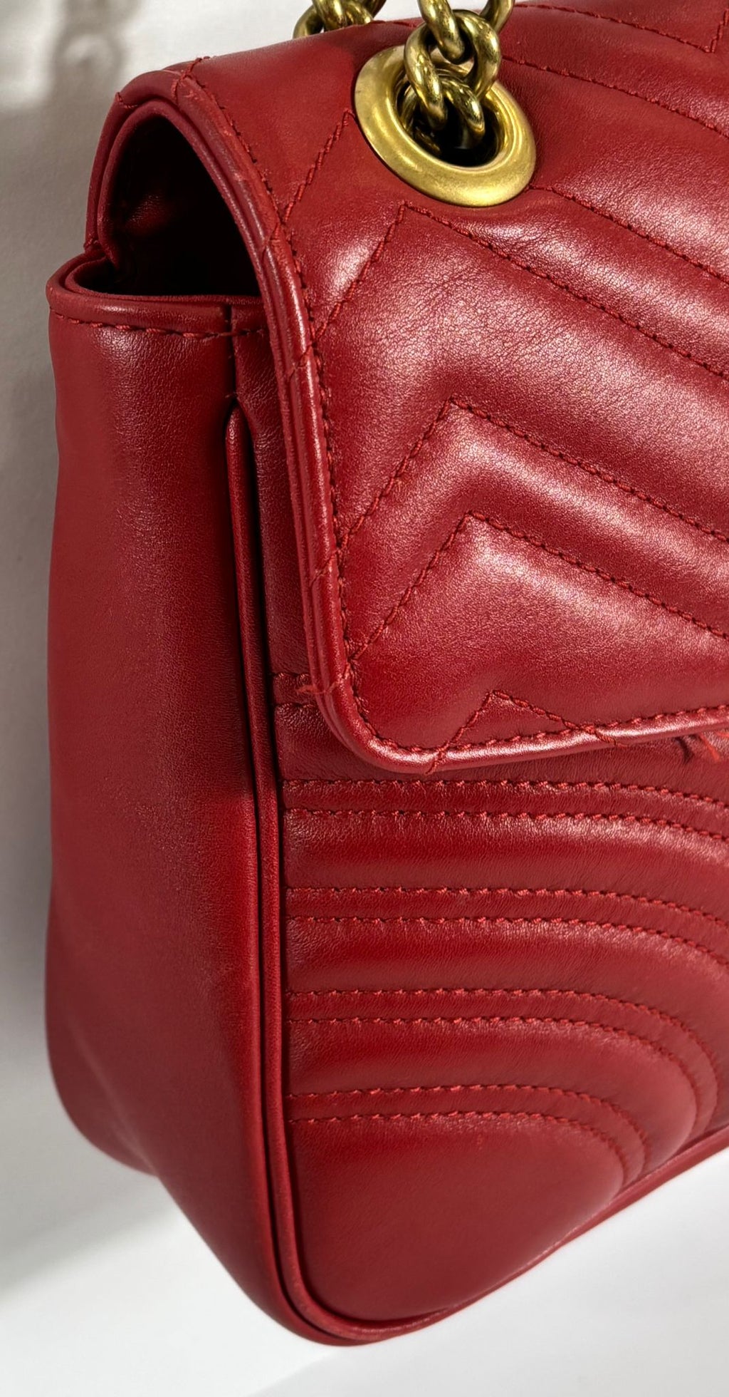 GUCCI GG MARMONT MEDIUM SHOULDER BAG