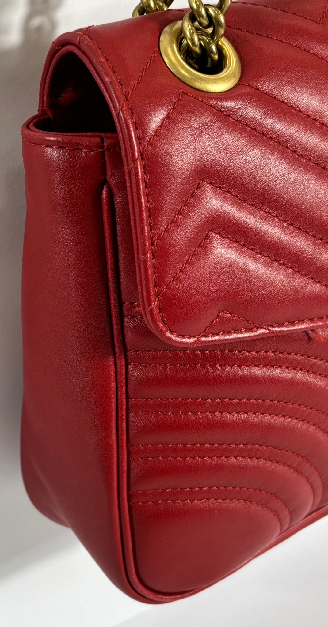GUCCI GG MARMONT MEDIUM SHOULDER BAG