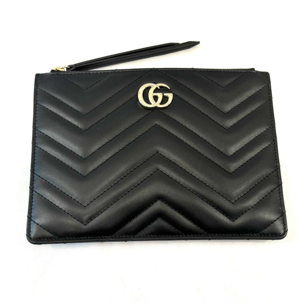 GUCCI GG MARMONT SMALL MATELASSE CALFSKIN LEATHER WRISTLET CLUTCH