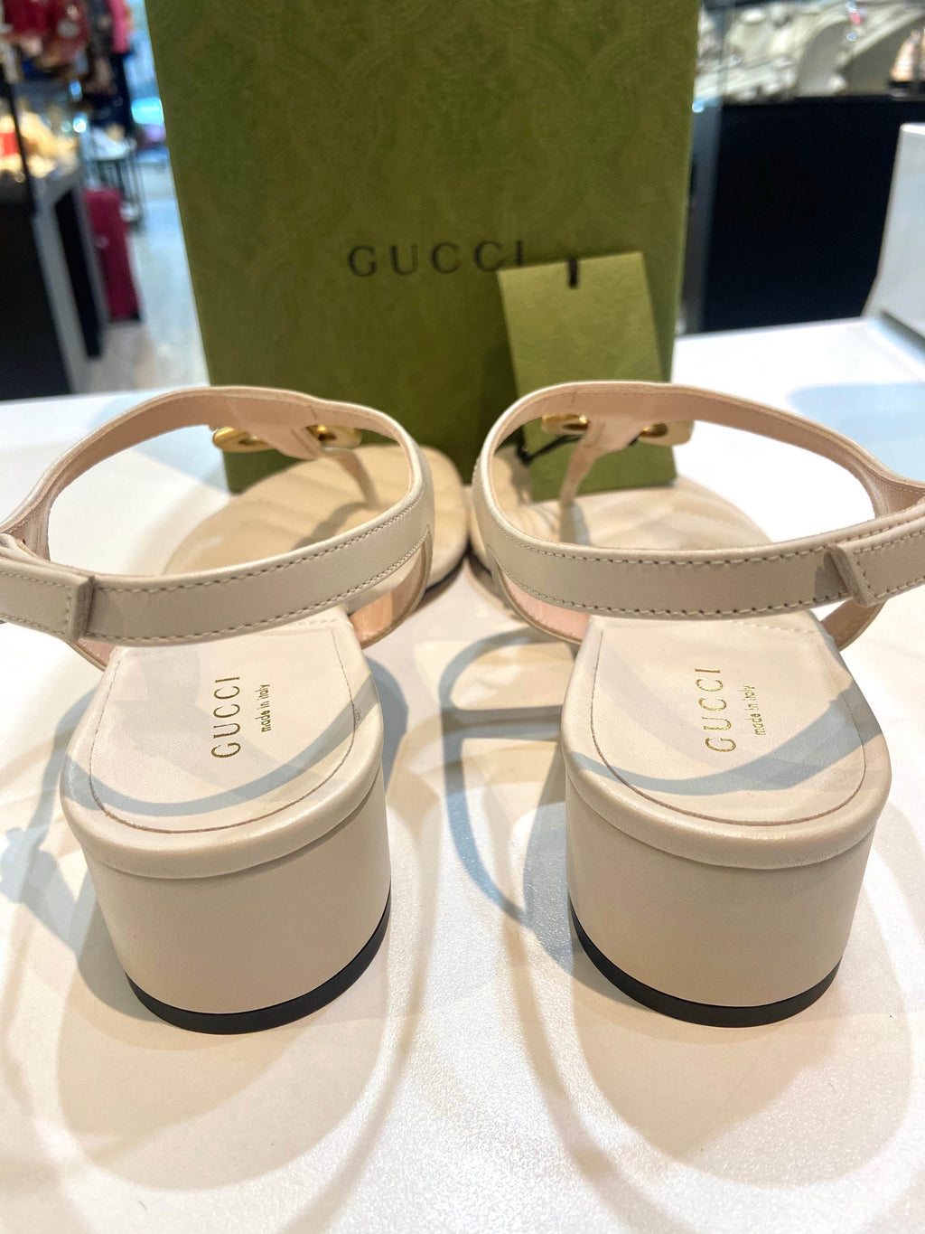 GUCCI GG MATELASSE SANDAL