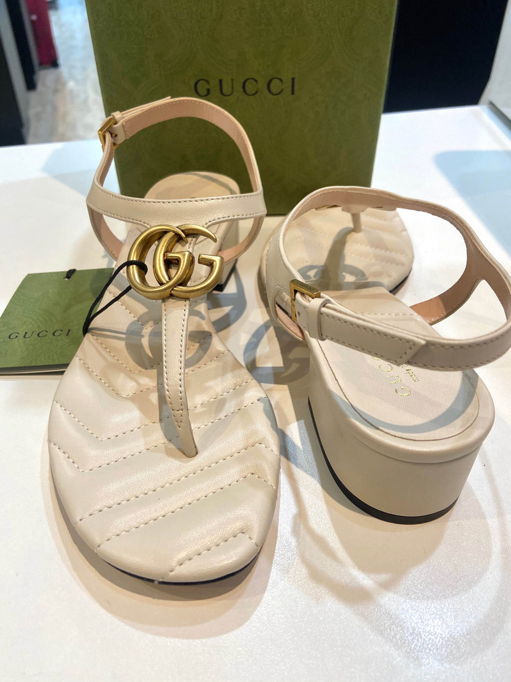GUCCI GG MATELASSE SANDAL
