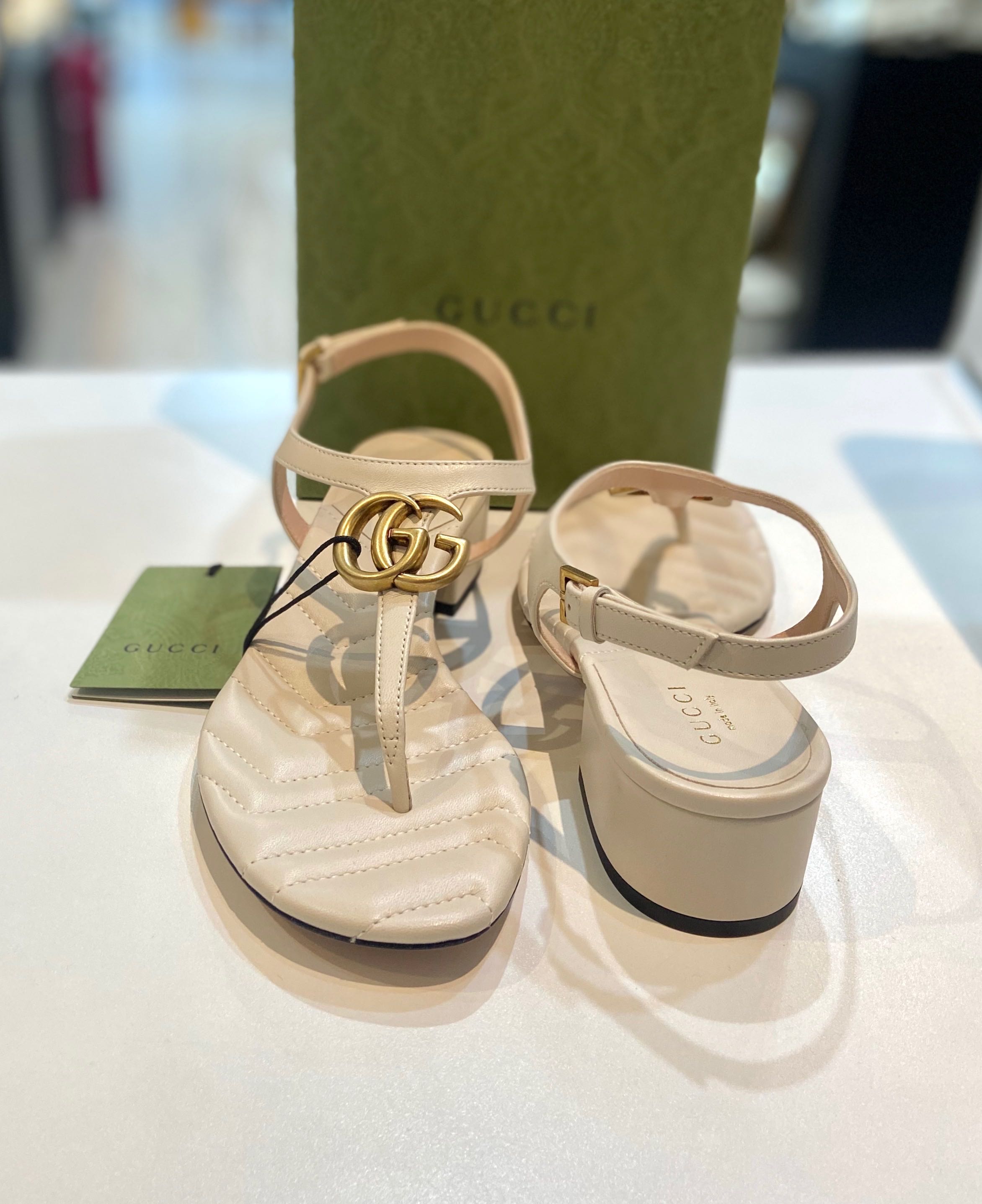GUCCI GG MATELASSE SANDAL