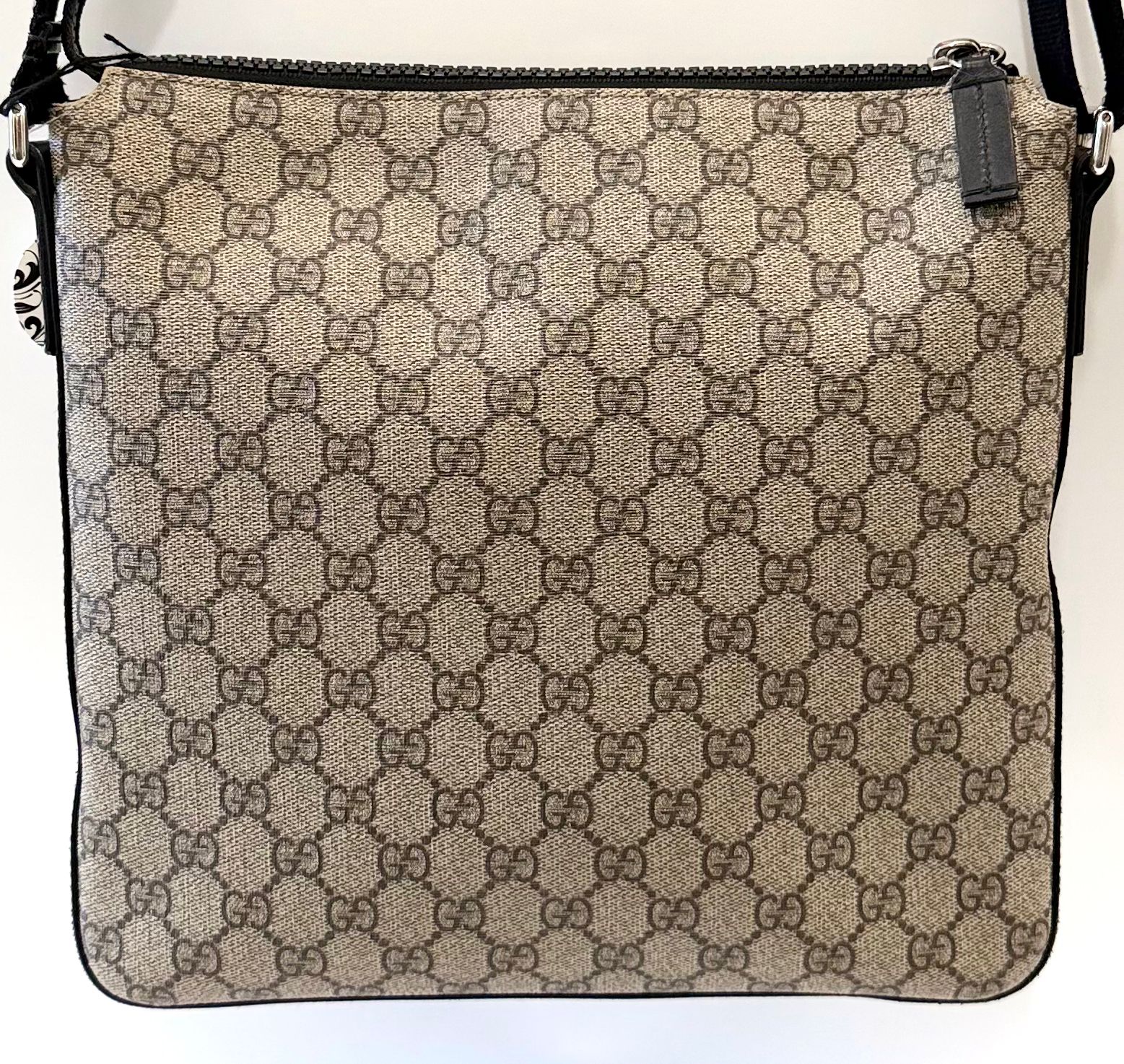 GUCCI GG SUPREME COATED CANVAS FLAT MESSENGER BAG
