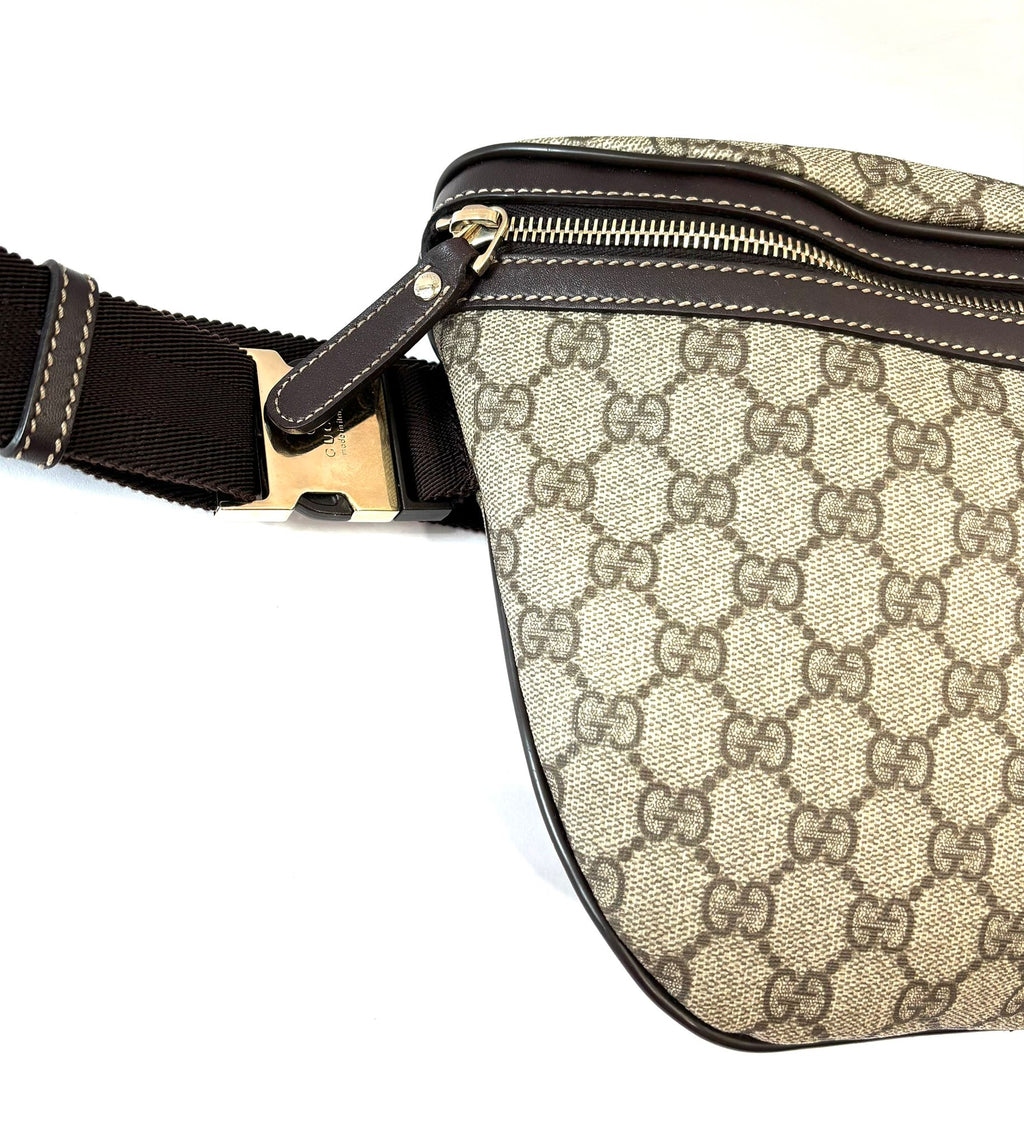 GUCCI GG SUPREME MONOGRAM LARGE BELT BAG