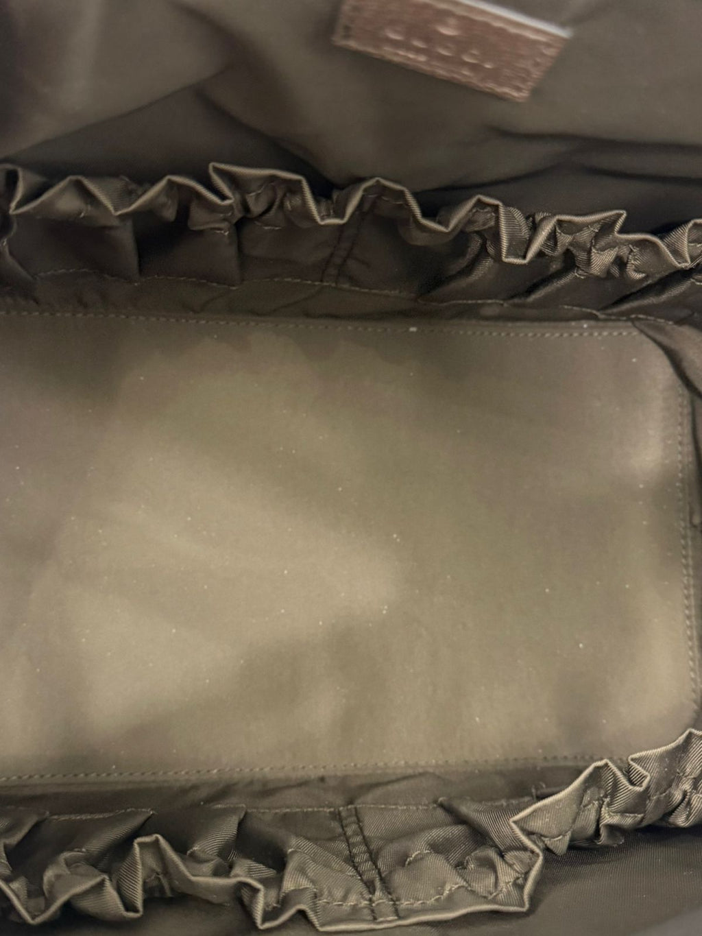 GUCCI GG SUPREME MONOGRAM WEB SAVOY TOILETRY BAG