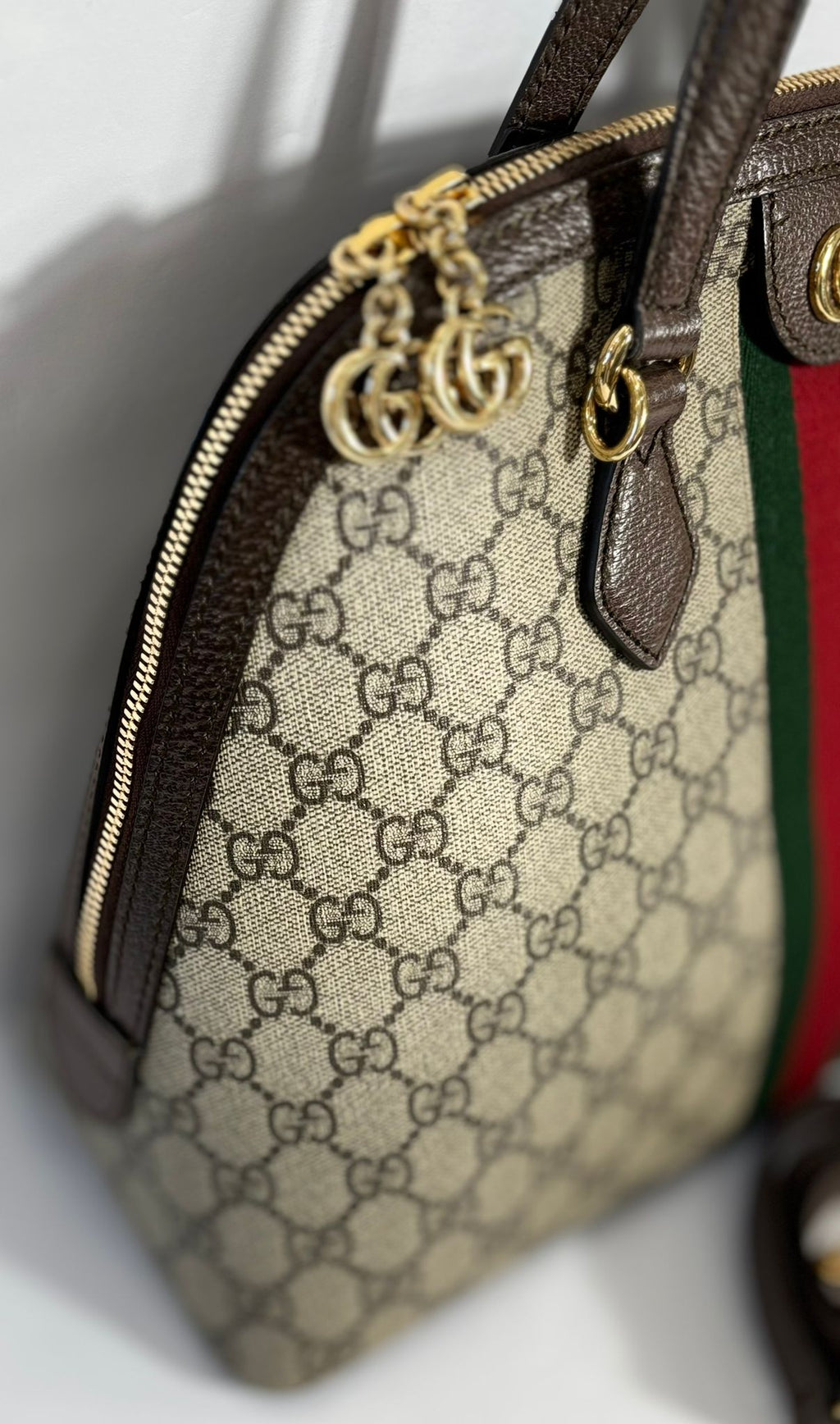 GUCCI GG SUPREME OPHIDIA MEDIUM BAG