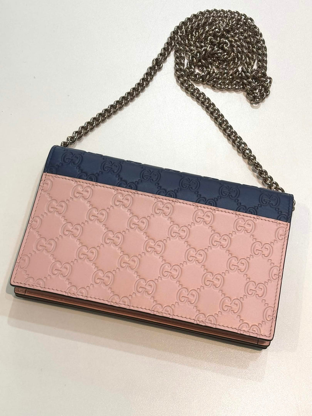 GUCCI GUCCISSIMA BOW SIGNATURE WALLET ON CHAIN