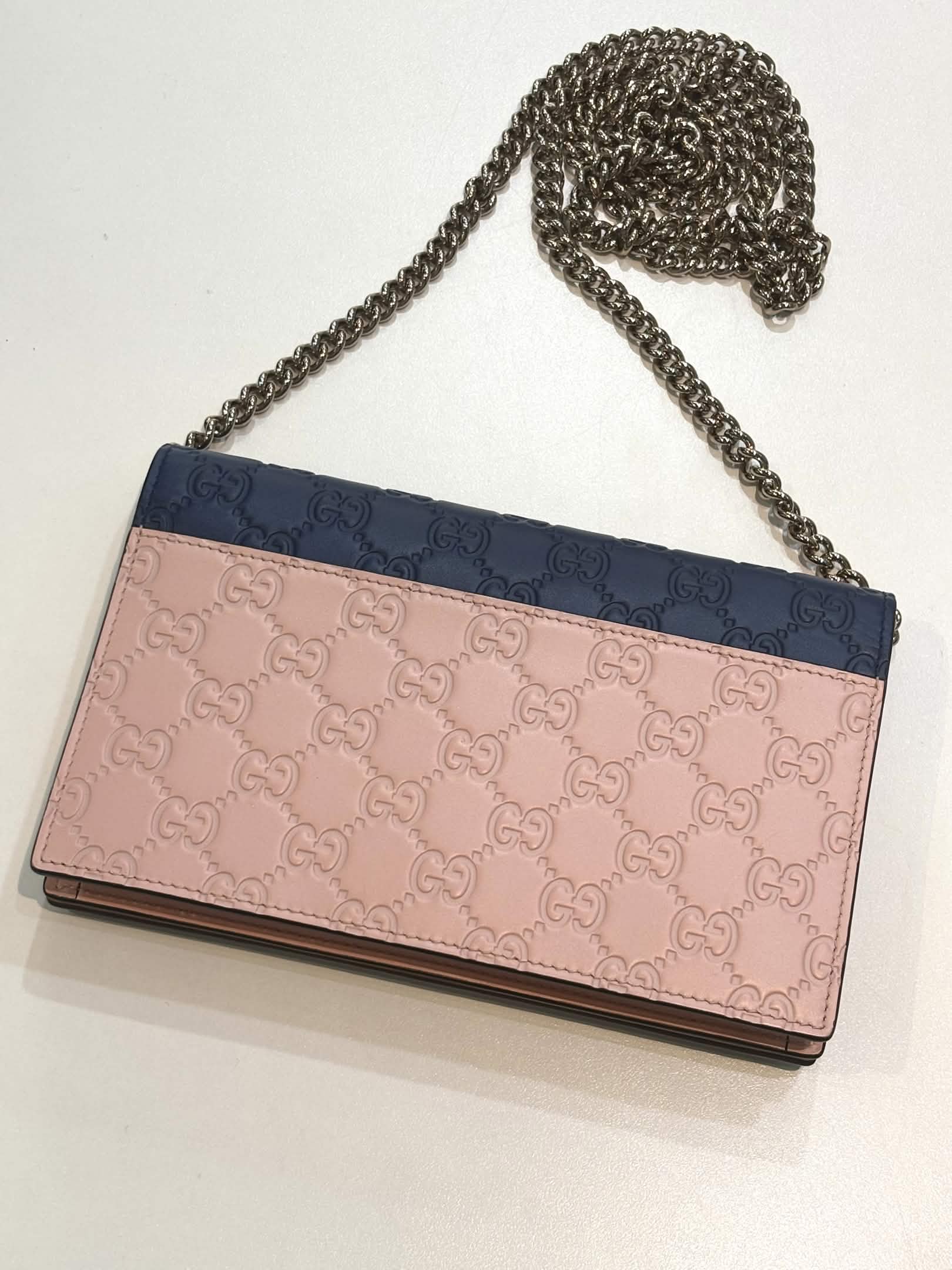 GUCCI GUCCISSIMA BOW SIGNATURE WALLET ON CHAIN