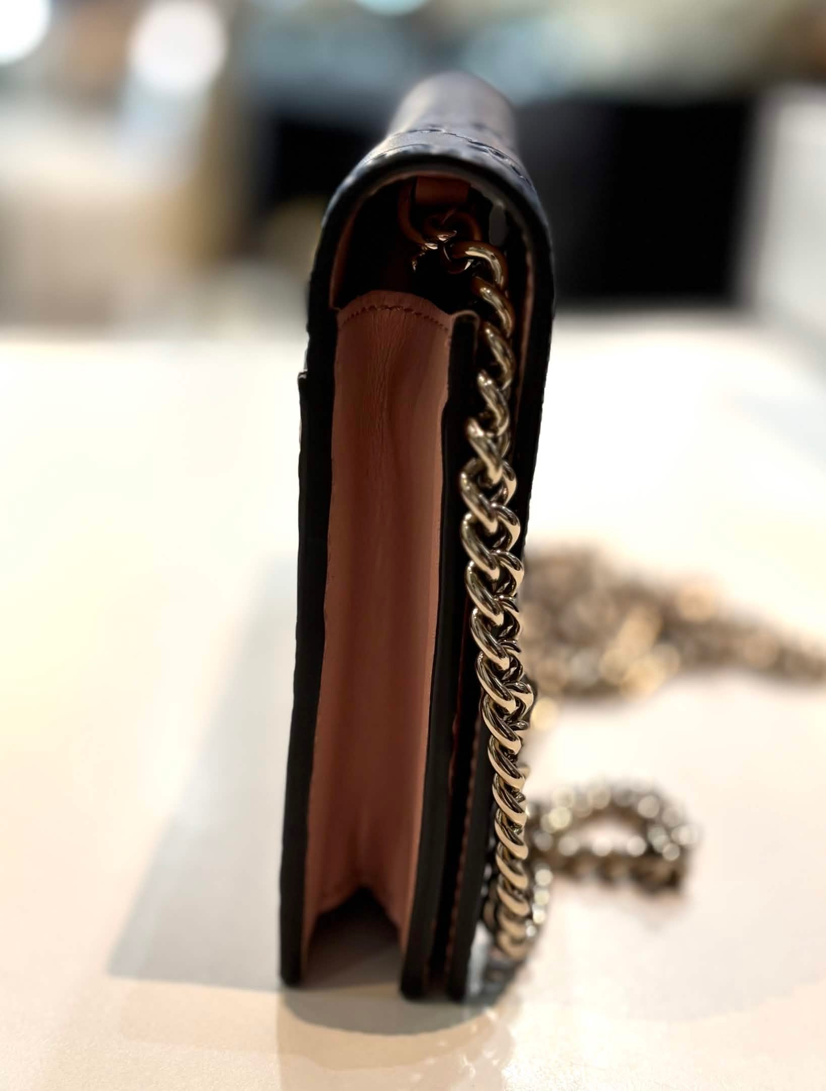 GUCCI GUCCISSIMA BOW SIGNATURE WALLET ON CHAIN