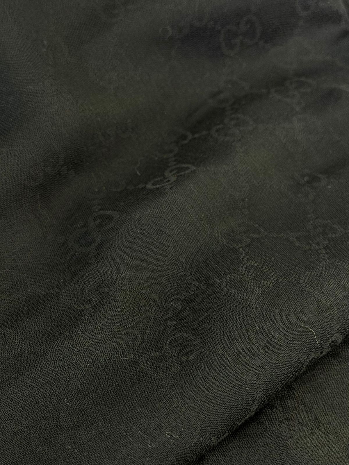 GUCCI GG MONOGRAM FRINGED JACQUARD SHAWL