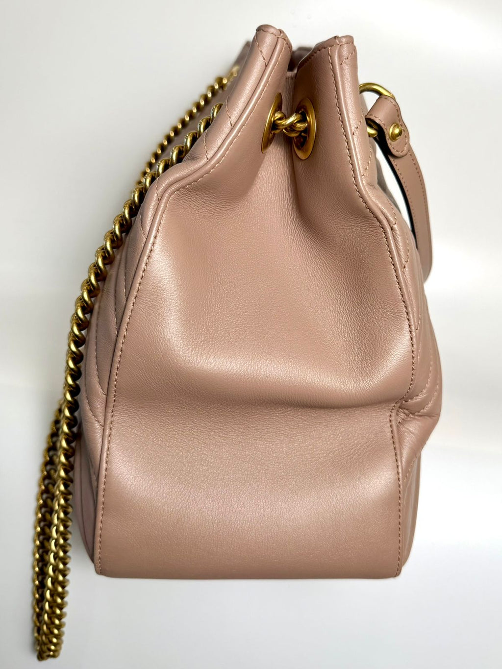 GUCCI GG MARMONT QUILTED MATELASSE CALFSKIN LEATHER SHOULDER BAG
