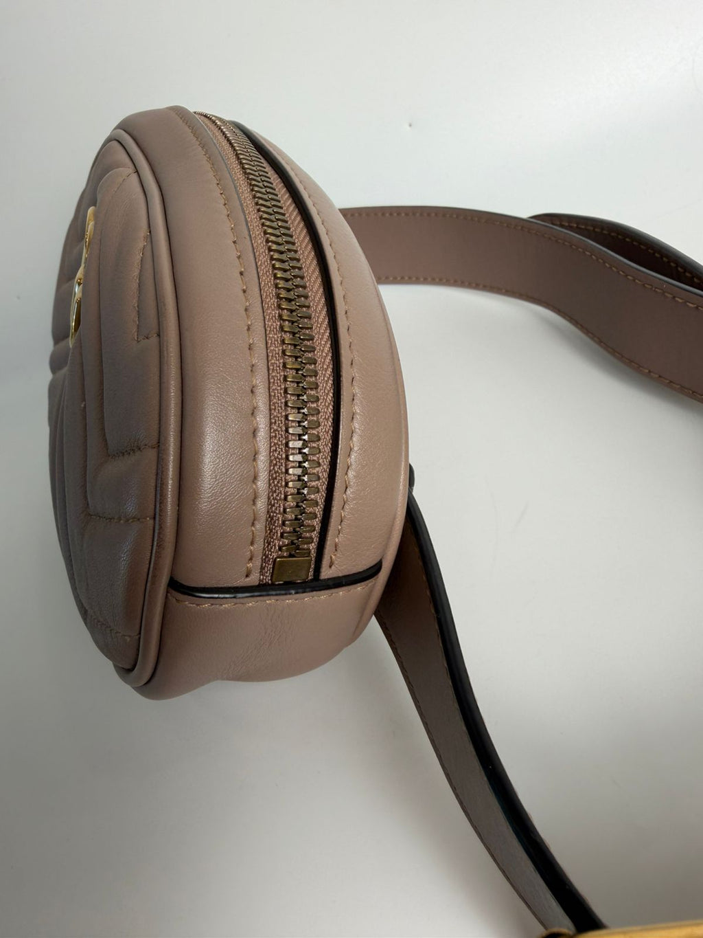 GUCCI CALFSKIN GG MARMONT MATELASSE WAIST BAG