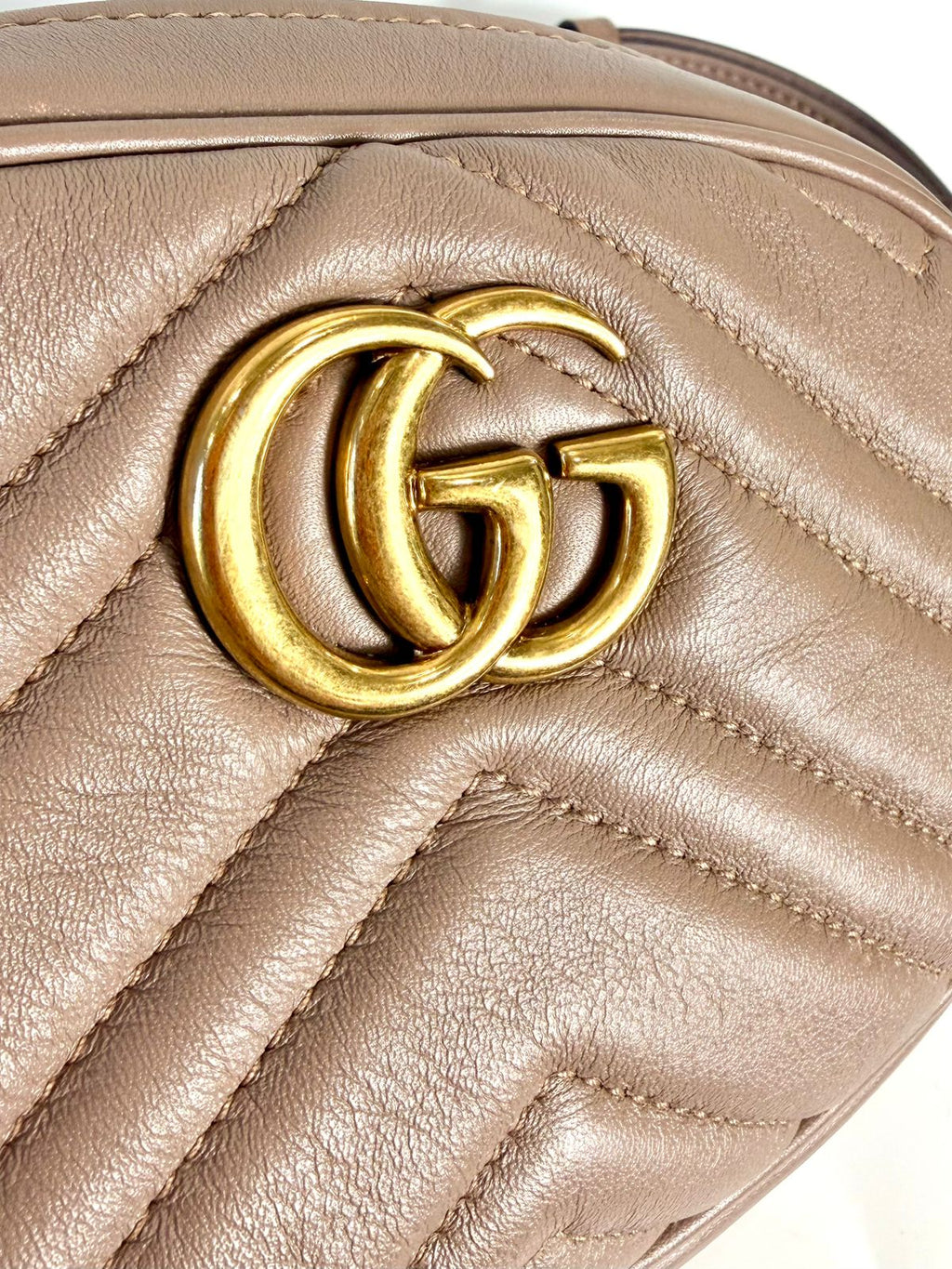 GUCCI CALFSKIN GG MARMONT MATELASSE WAIST BAG
