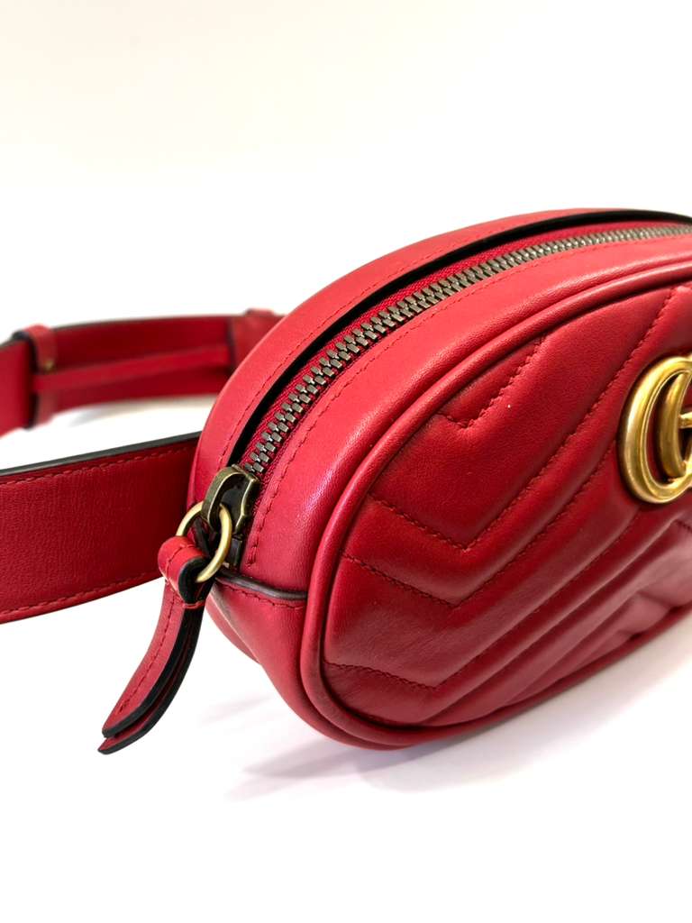 GUCCI MATELASSE GG MARMONT BELT BAG