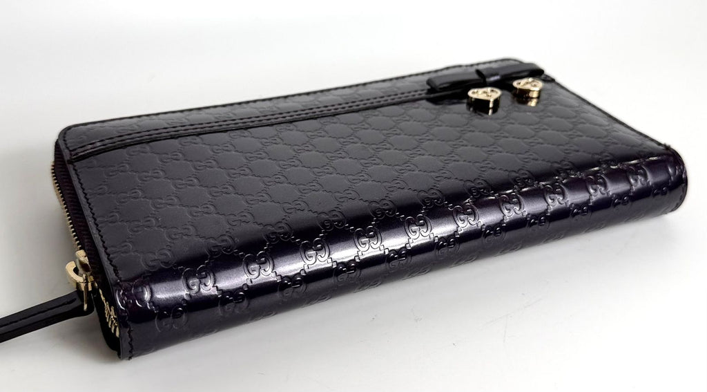 GUCCI SHINY MICROGUCCISSIMA ZIPPY HEART CHARM LEATHER WALLET