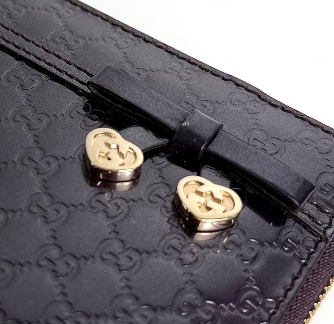 GUCCI SHINY MICROGUCCISSIMA ZIPPY HEART CHARM LEATHER WALLET